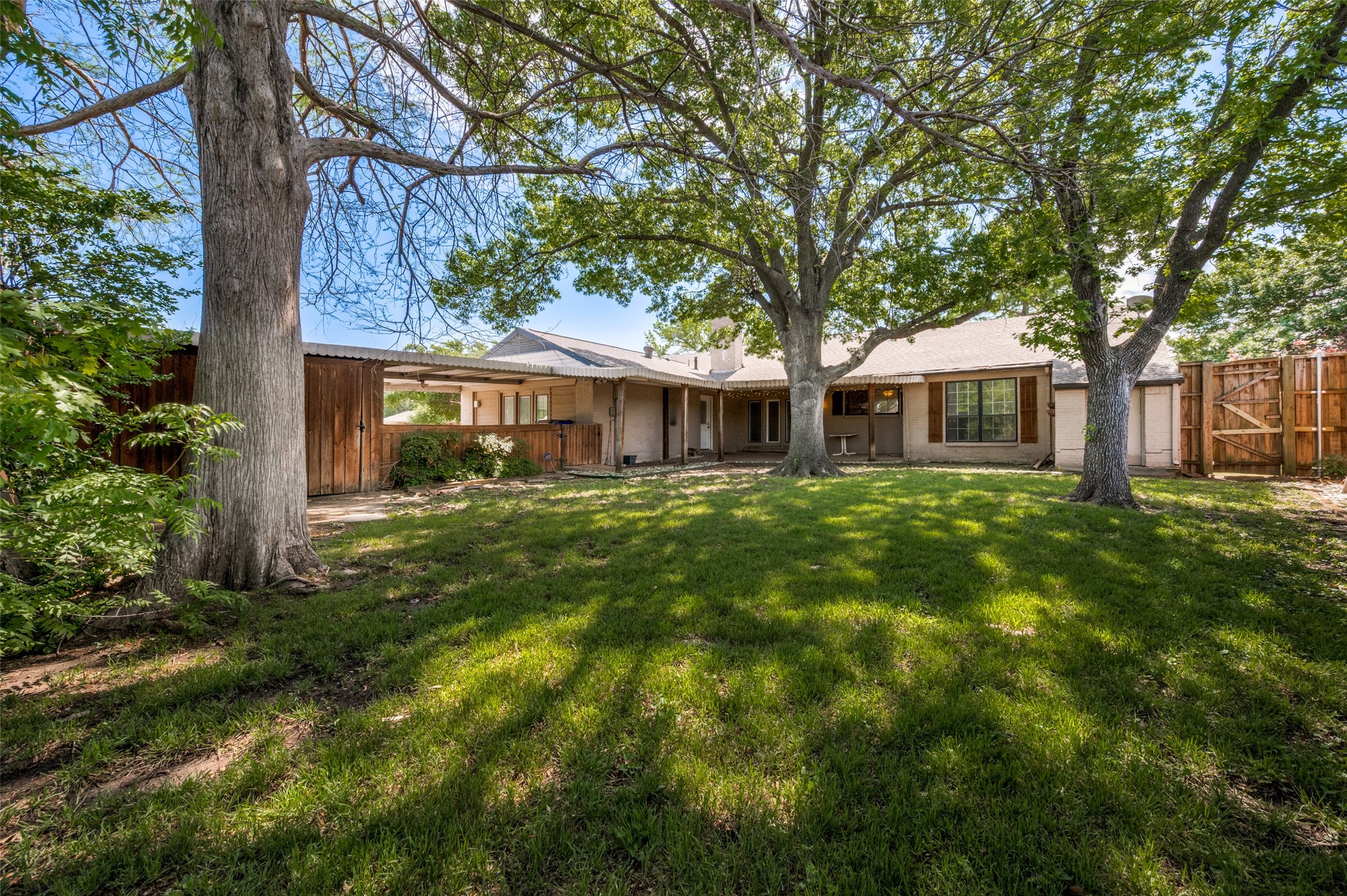 3227 Rolling Knoll Drive Farmers Branch TX 75234