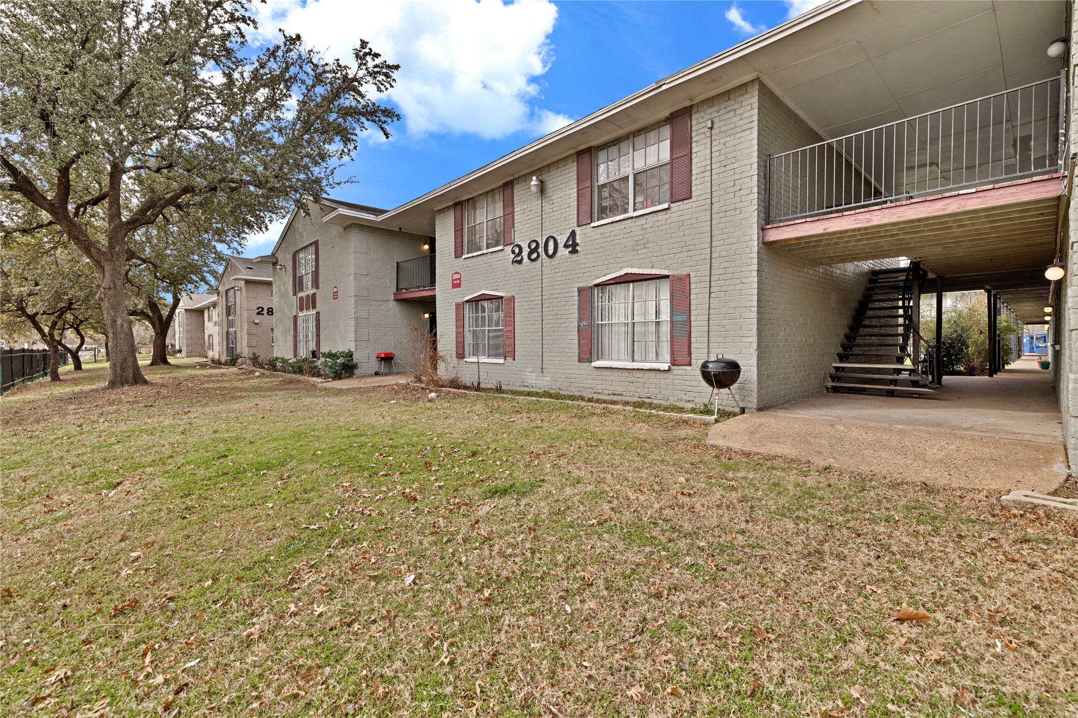 2800 W Pioneer Drive Irving TX 75061