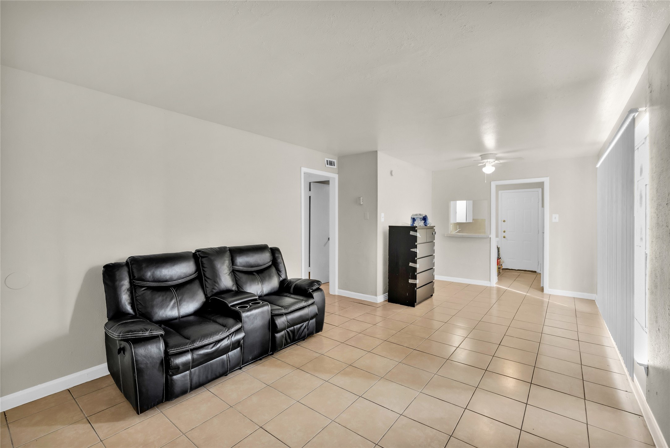 2800 W Pioneer Drive Irving TX 75061