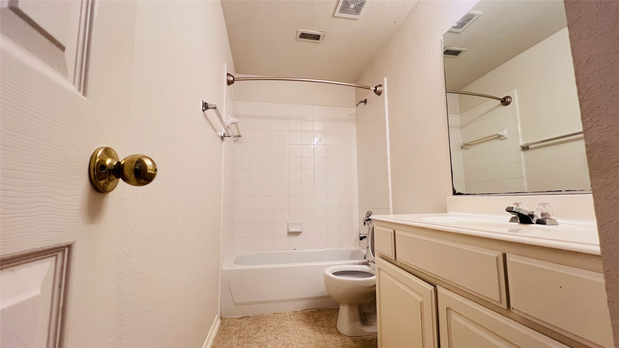 818 Green Pond Drive Garland TX 75040