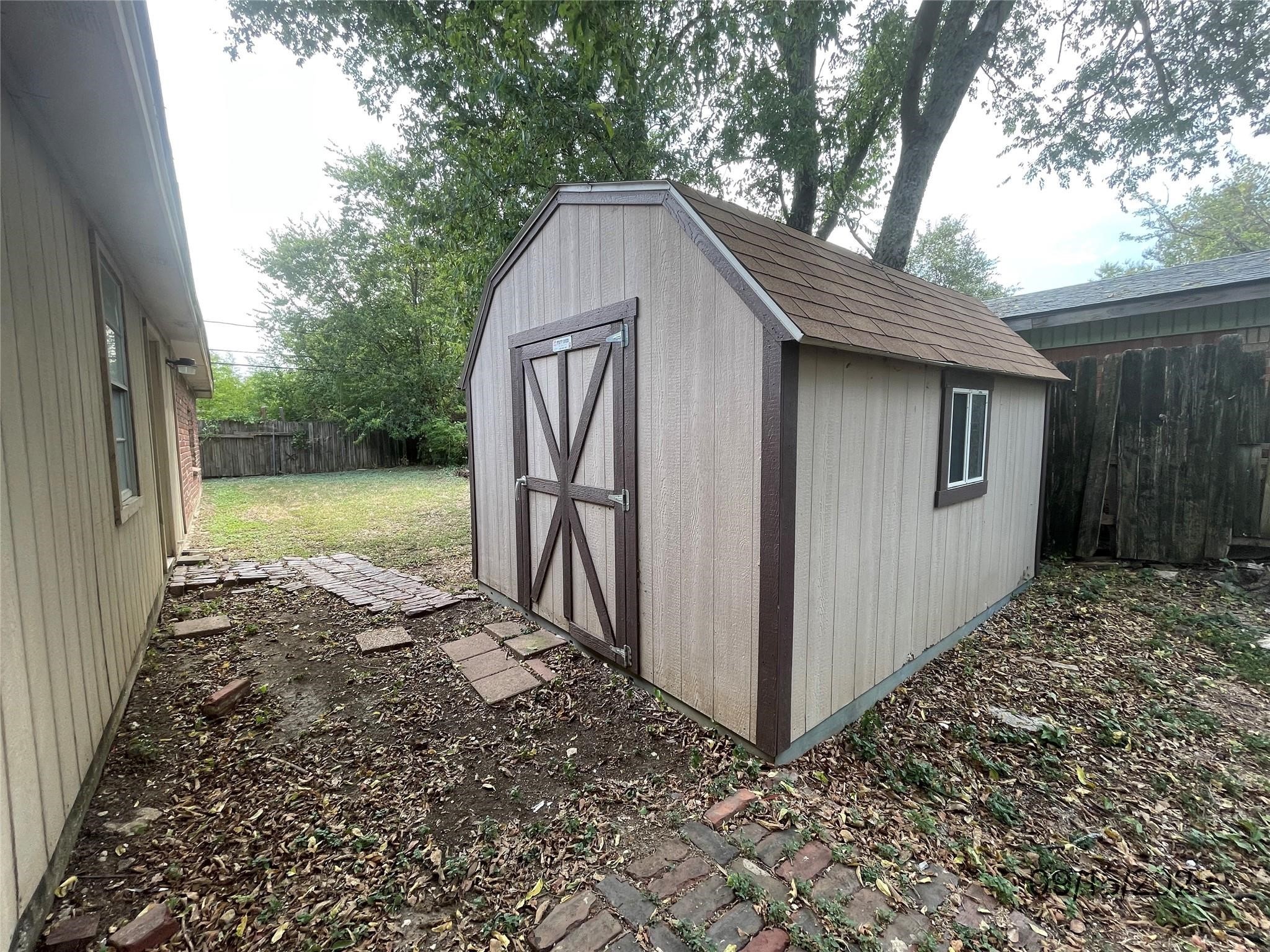 2620 Roberts Cut Off Sansom Park TX 76114