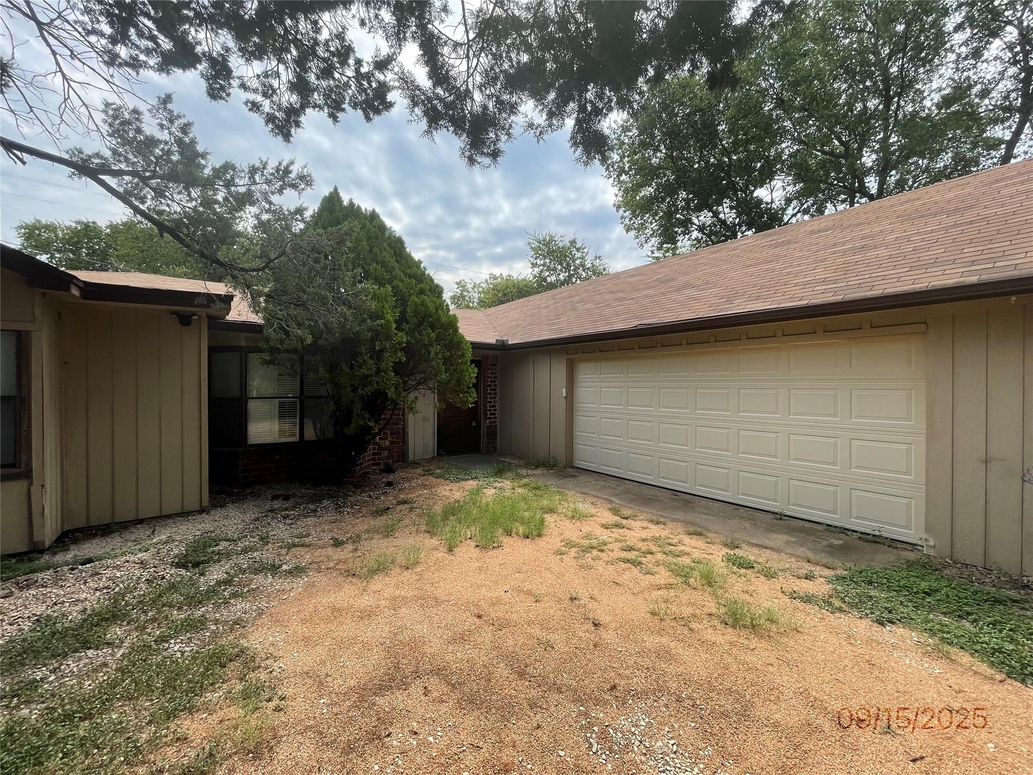 2620 Roberts Cut Off Sansom Park TX 76114