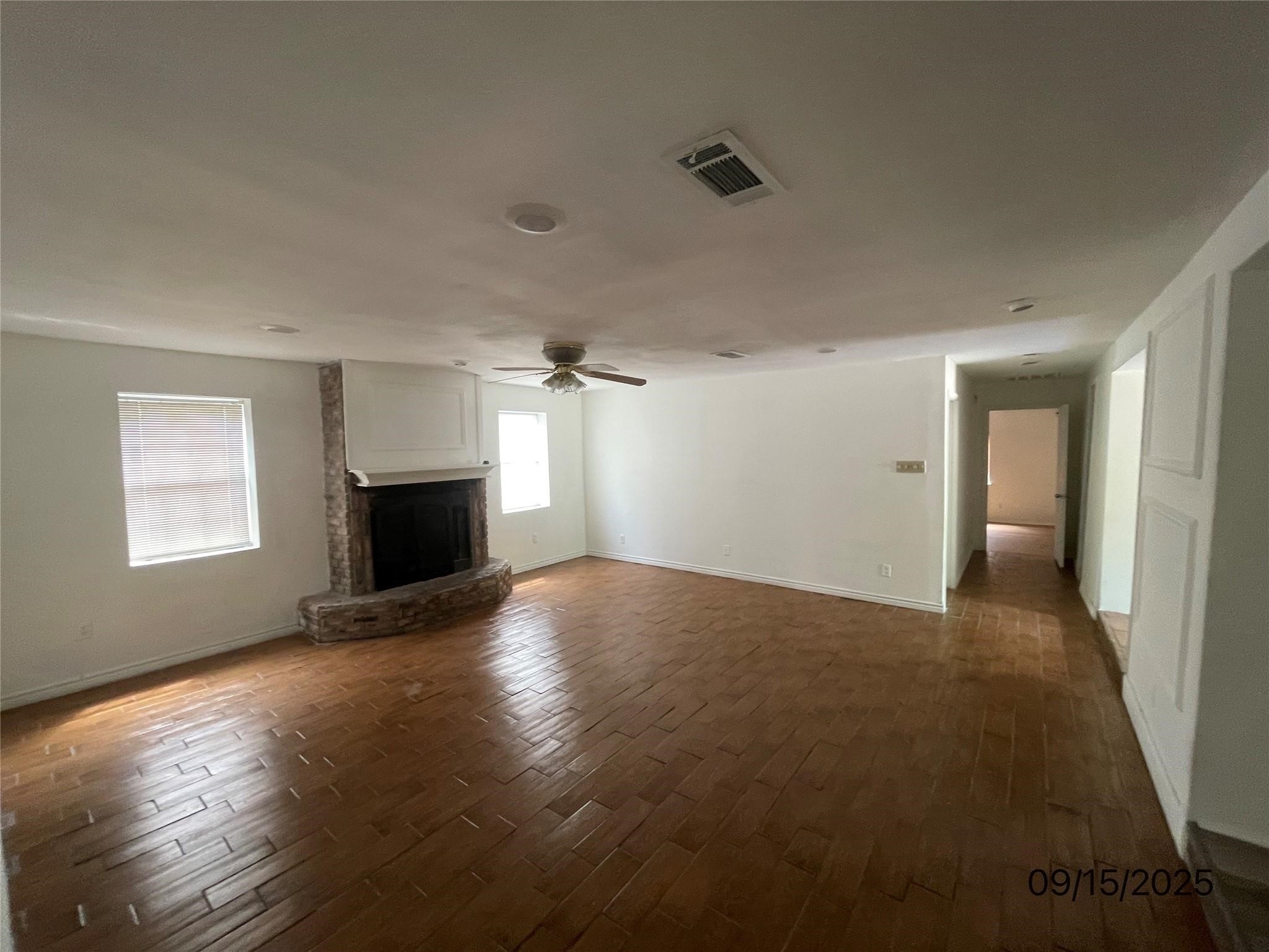 2620 Roberts Cut Off Sansom Park TX 76114