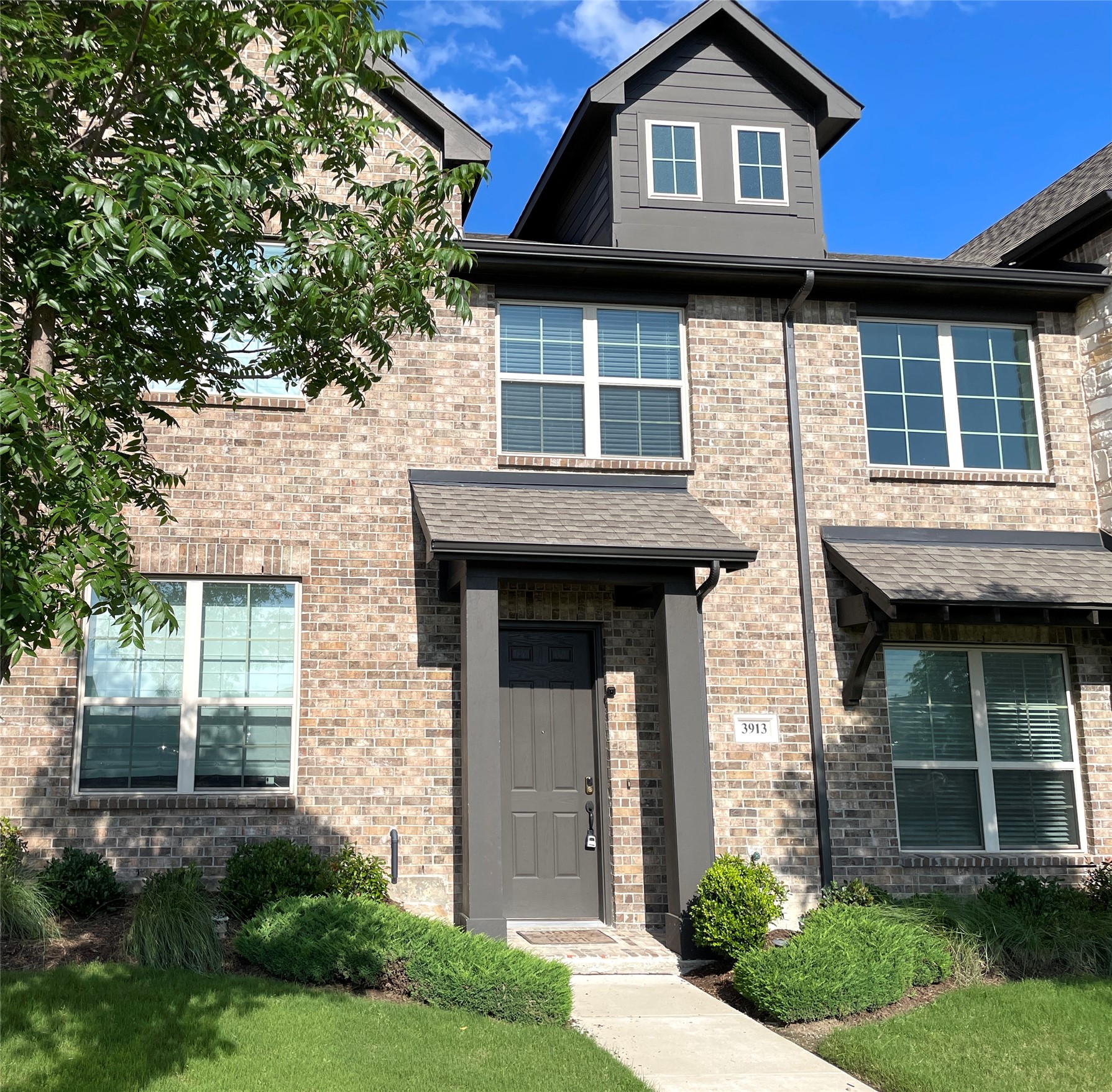 3913 Crown Avenue Mckinney TX 75070