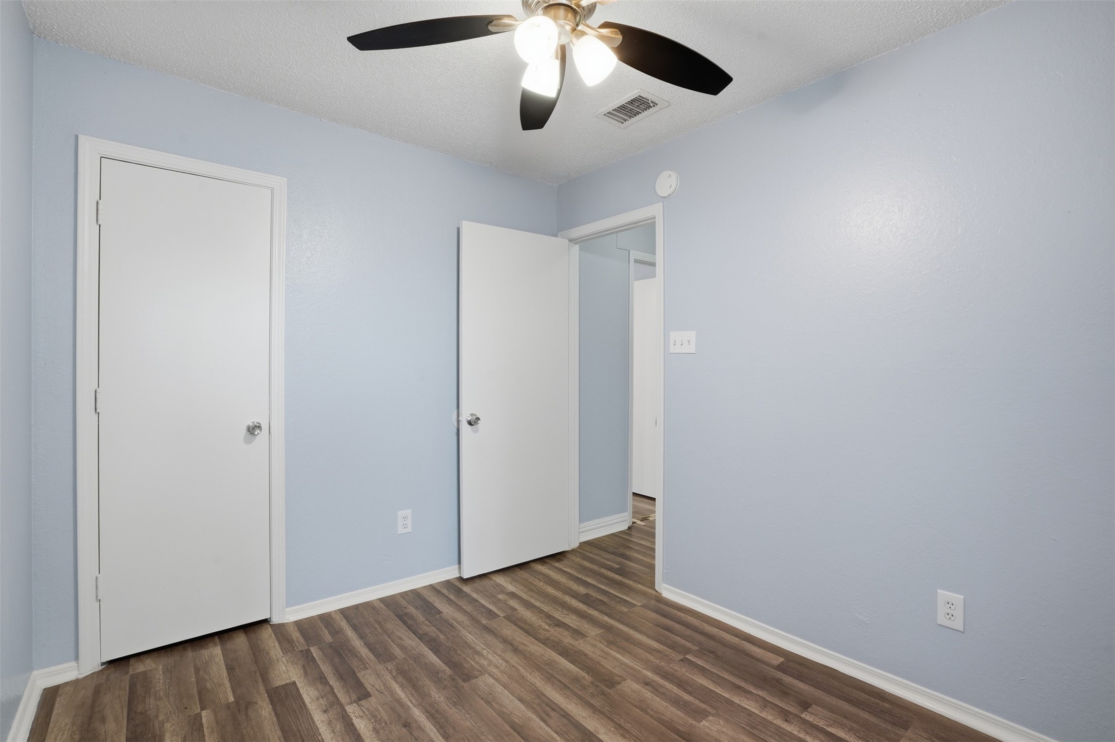 2540 Winter Oak Street Dallas TX 75227