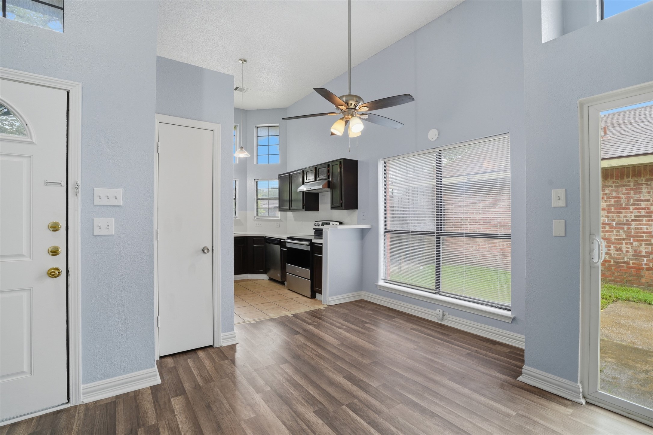 2540 Winter Oak Street Dallas TX 75227
