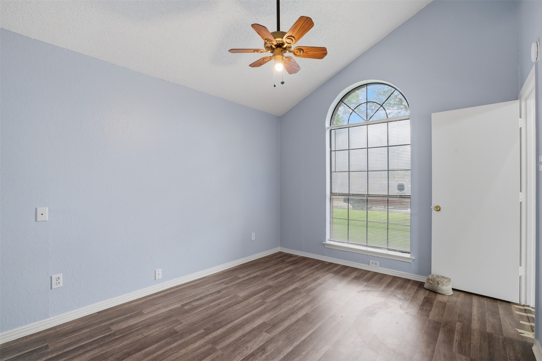 2540 Winter Oak Street Dallas TX 75227