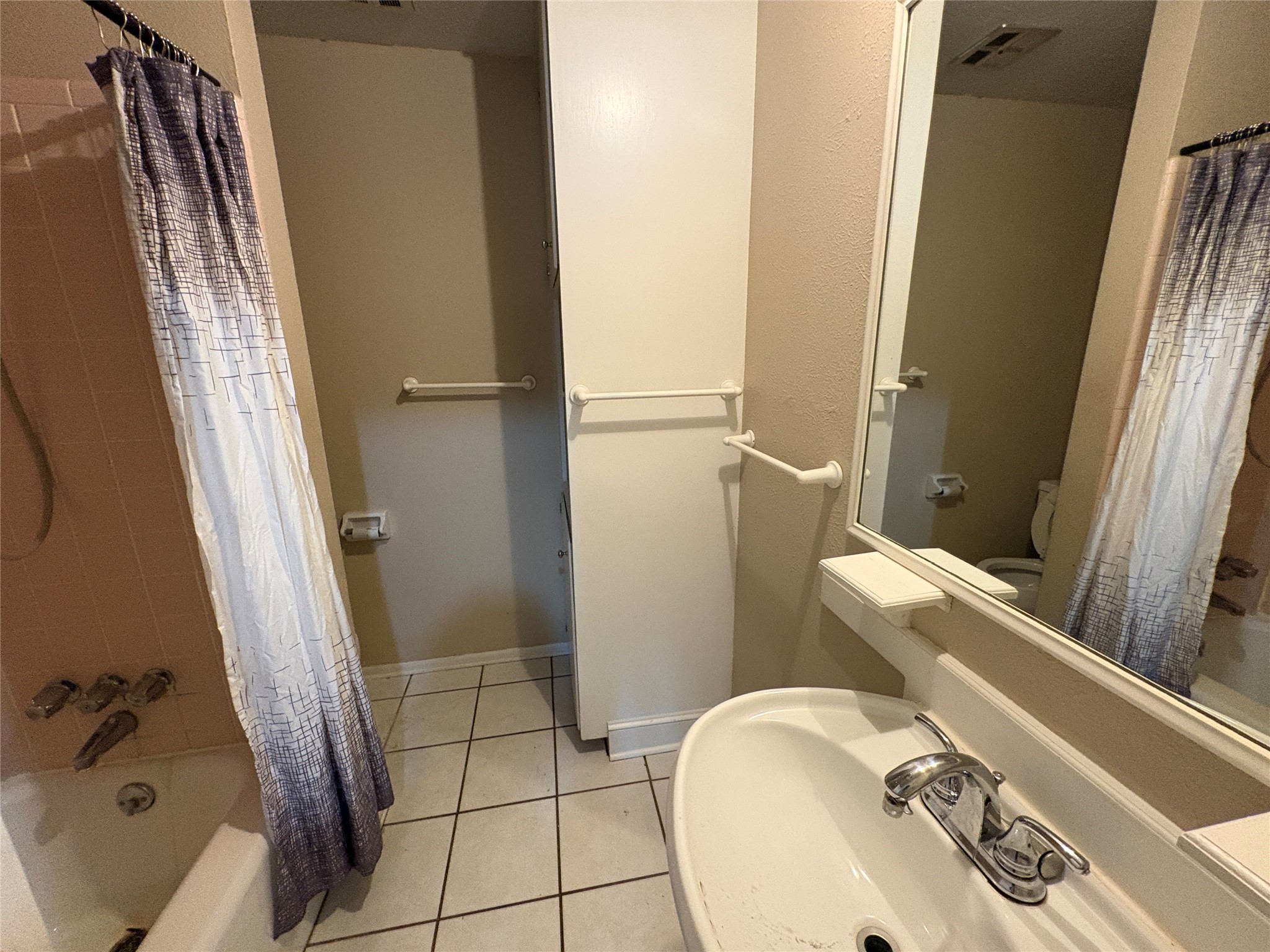 1111 Duane Street Benbrook TX 76126
