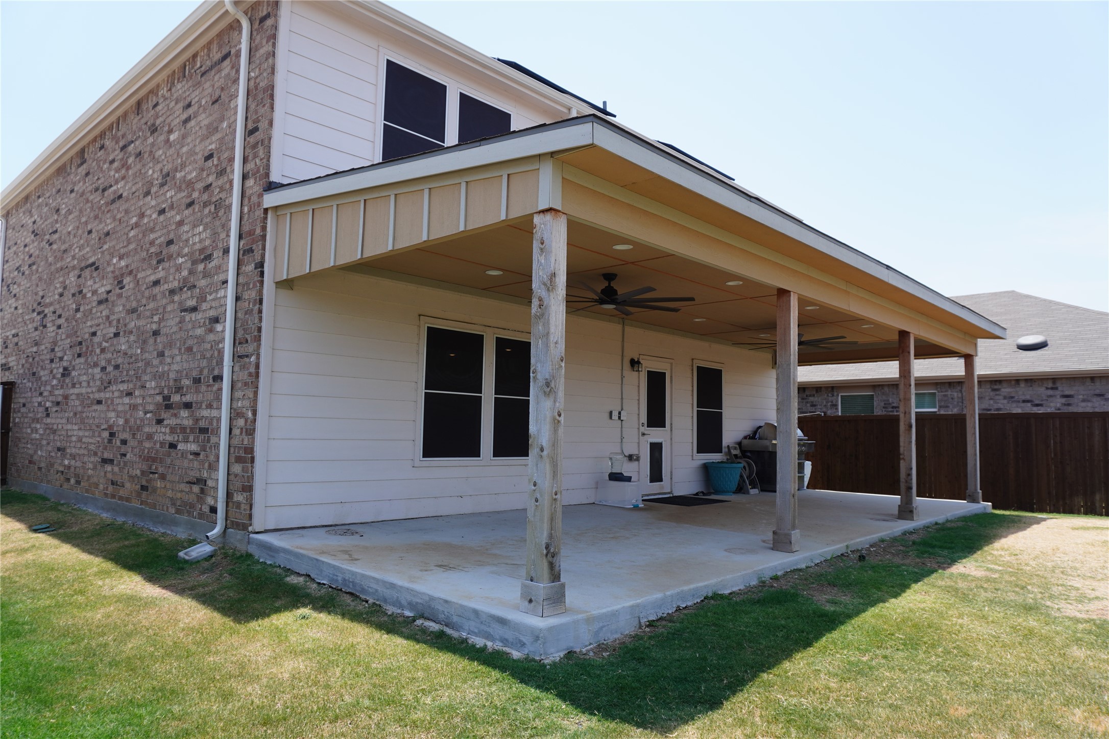1245 Waggoner Drive Aubrey TX 76227