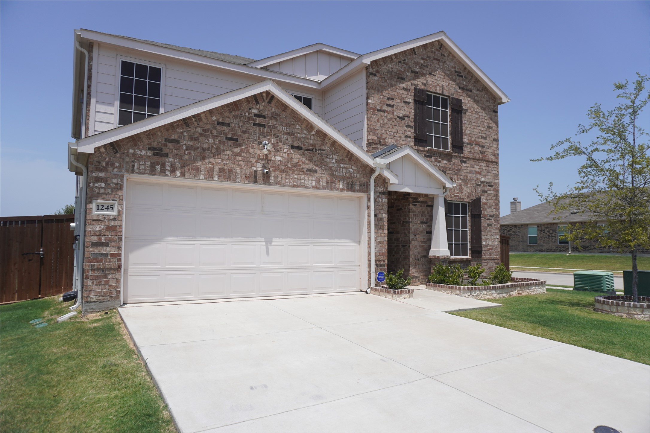 1245 Waggoner Drive Aubrey TX 76227