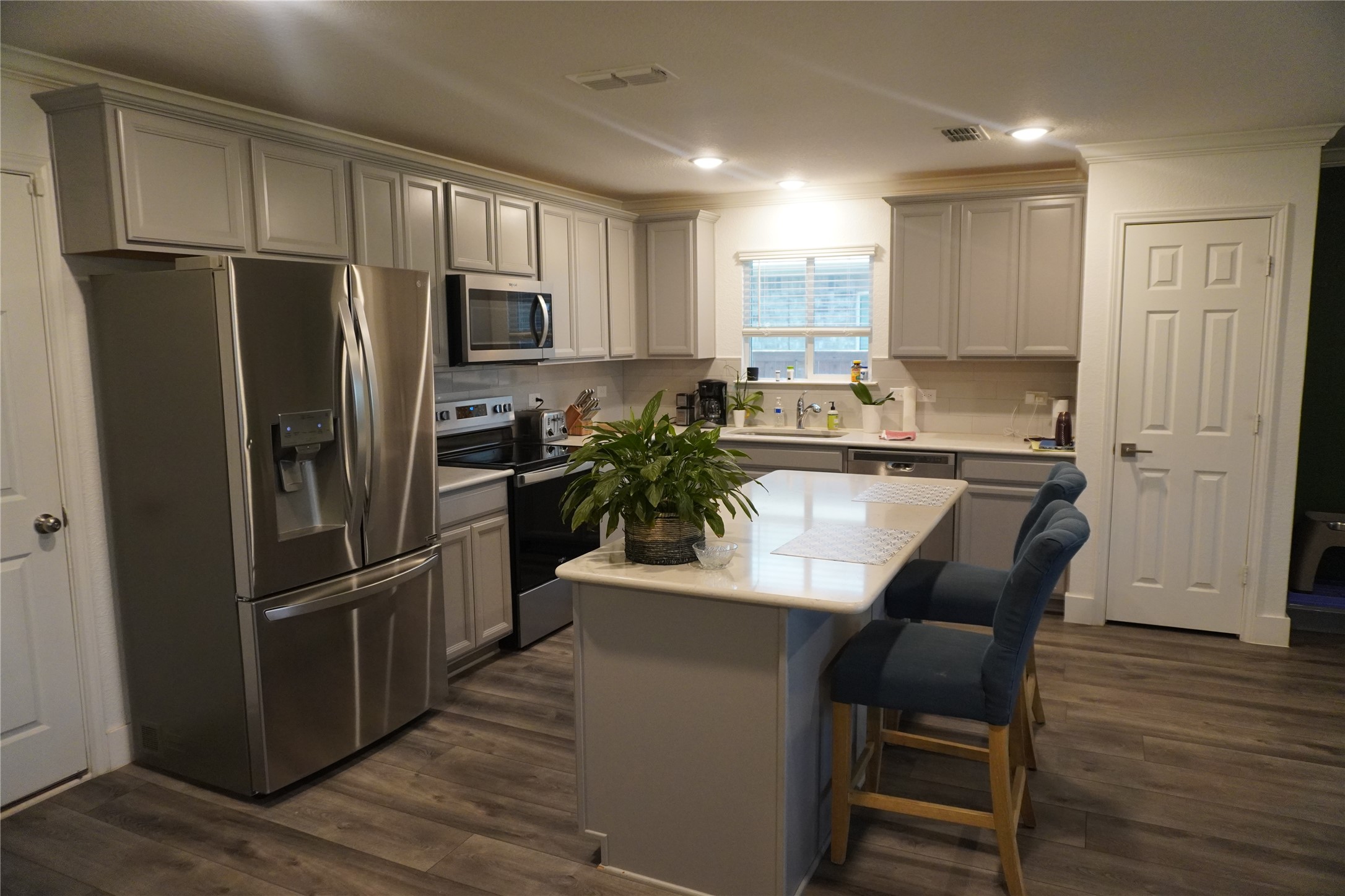 1245 Waggoner Drive Aubrey TX 76227