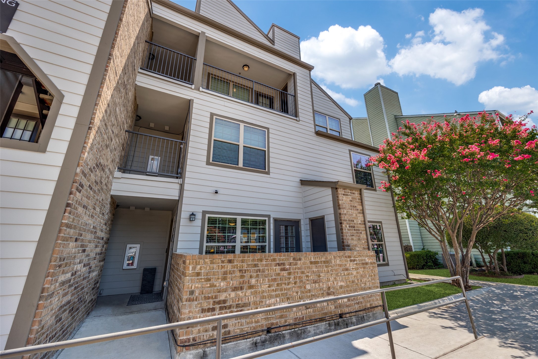 6108 Abrams Road Dallas TX 75231
