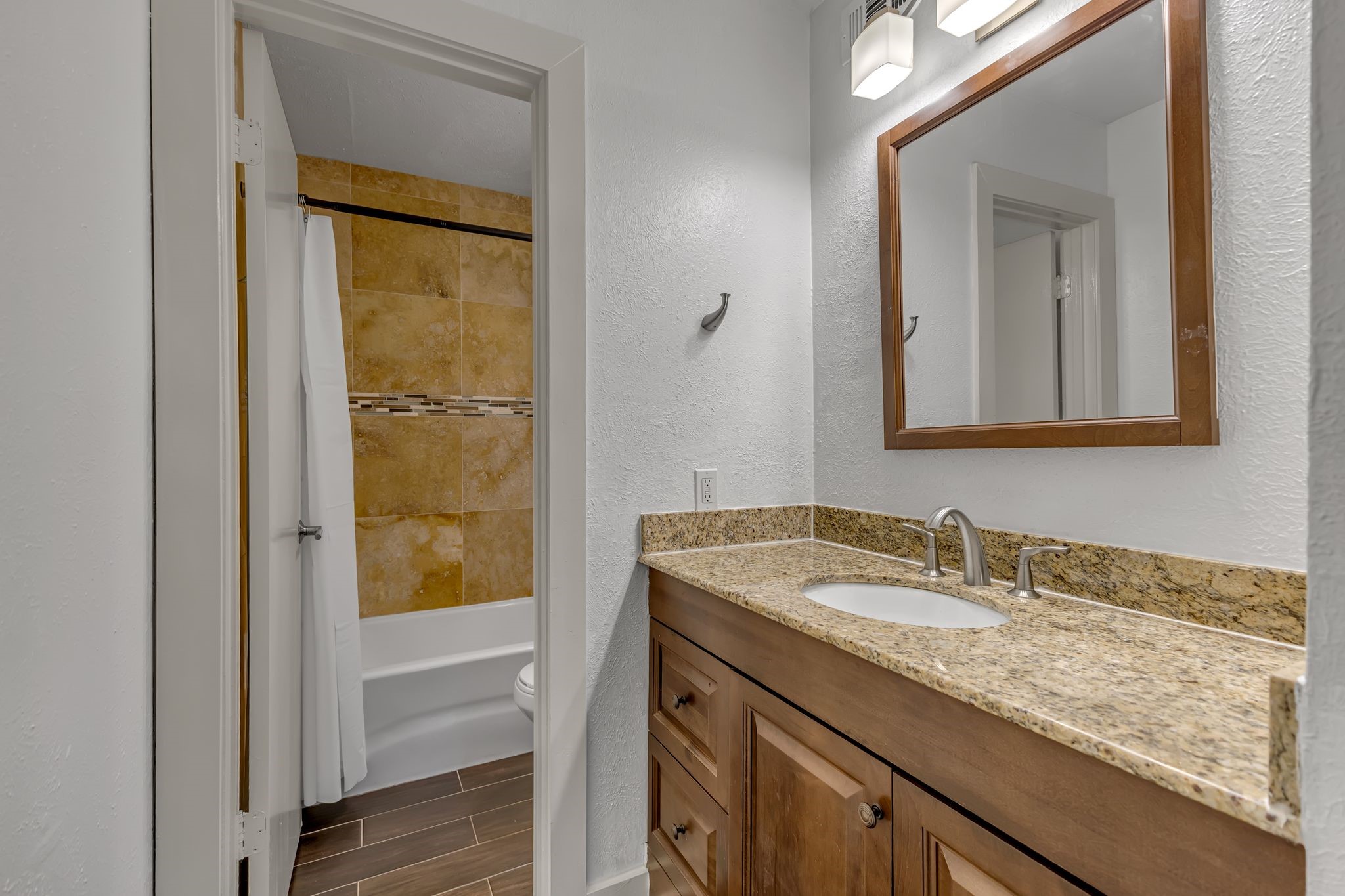 4837 Cedar Springs Road Dallas TX 75219