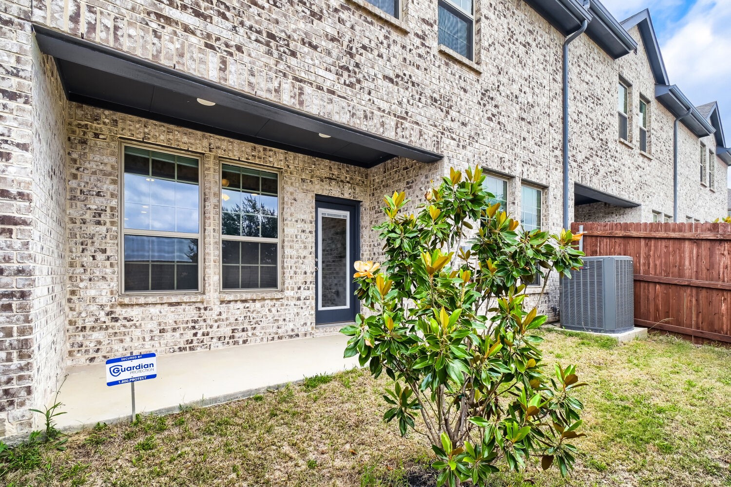 628 Sandiford Court Mansfield TX 76063