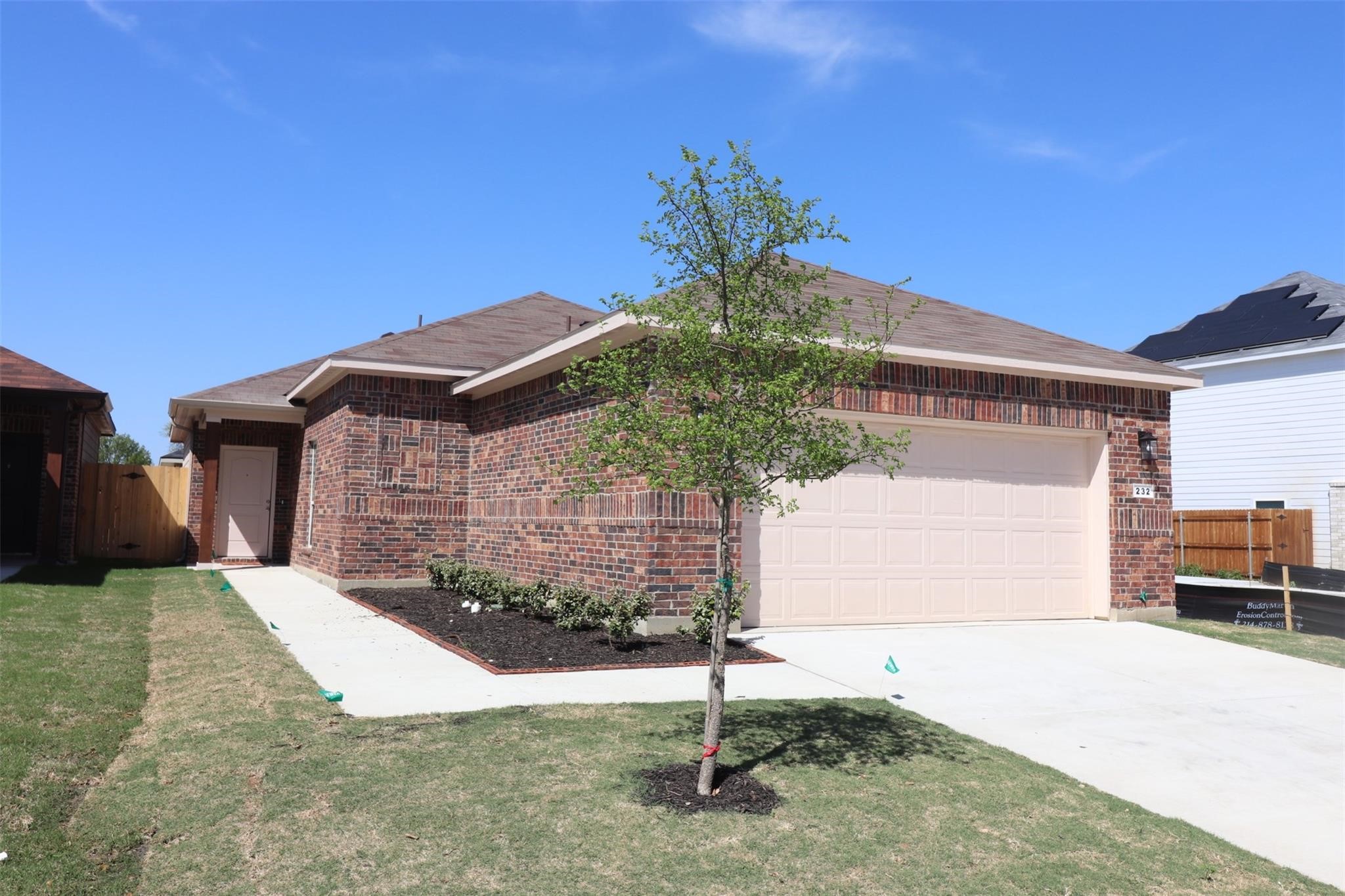 232 Michelle Drive Grand Prairie TX 75051