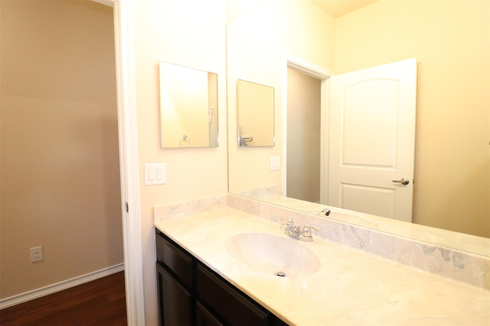 232 Michelle Drive Grand Prairie TX 75051