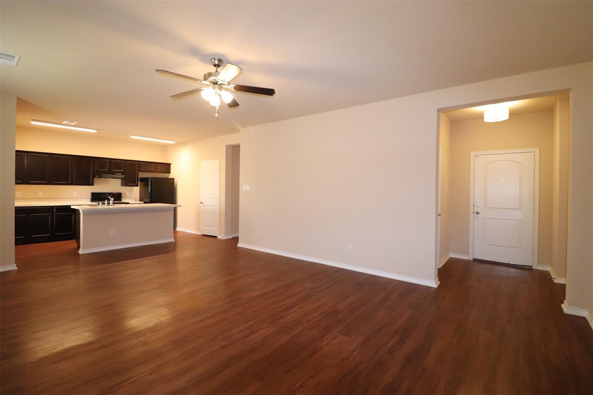 232 Michelle Drive Grand Prairie TX 75051