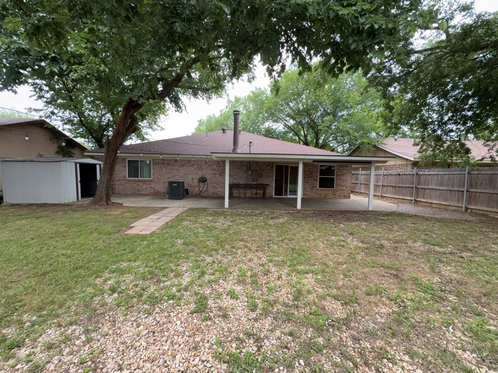 6415 Elm Springs Drive Arlington TX 76001