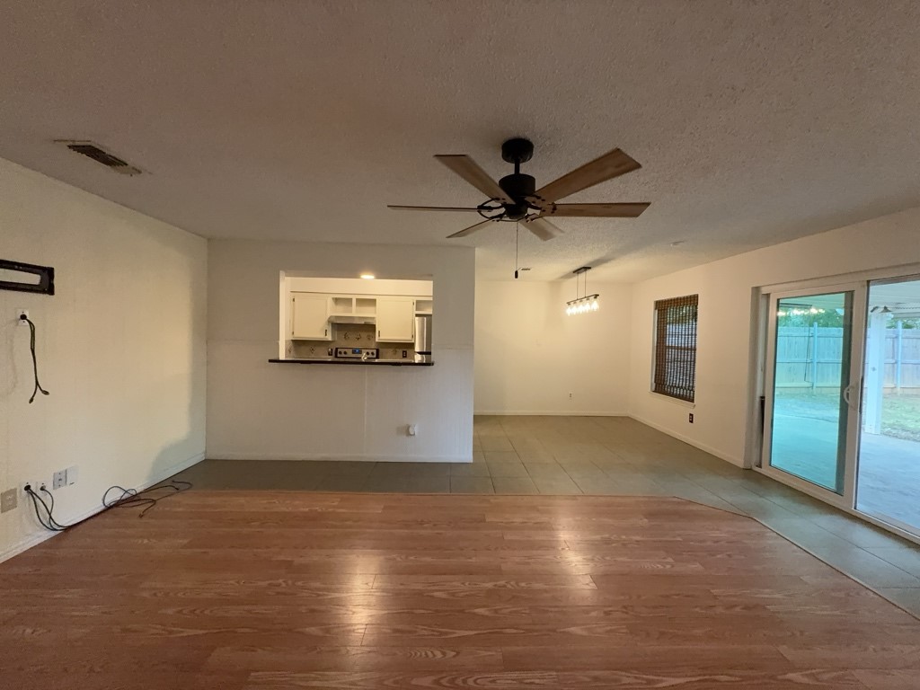 6415 Elm Springs Drive Arlington TX 76001