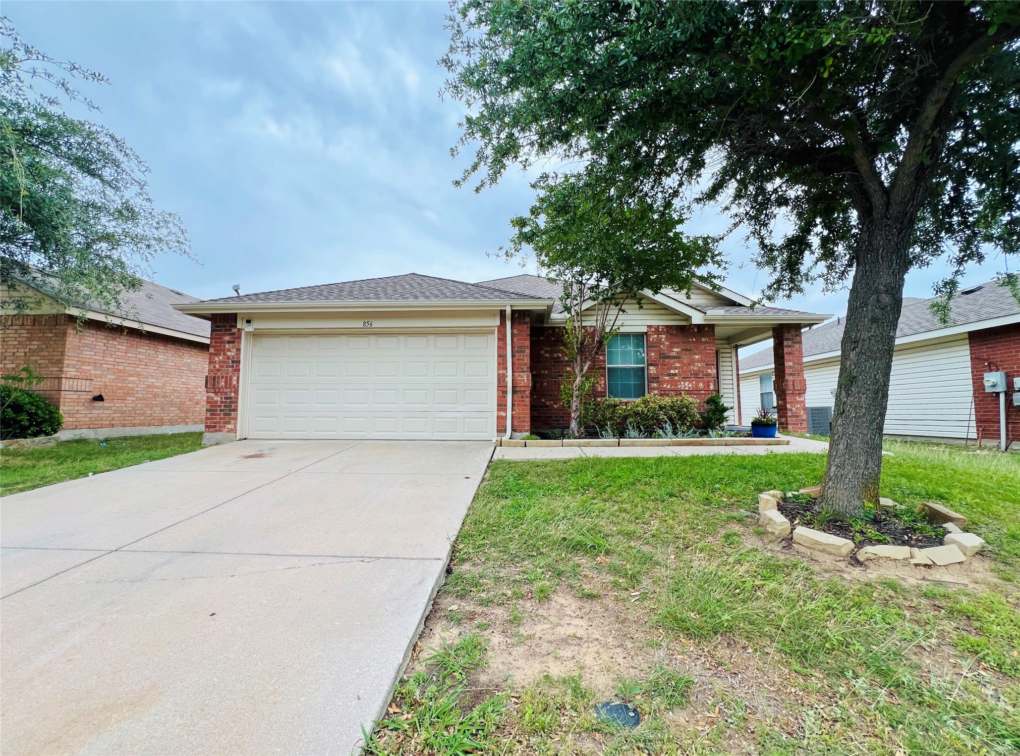 856 Poncho Lane Fort Worth TX 76052