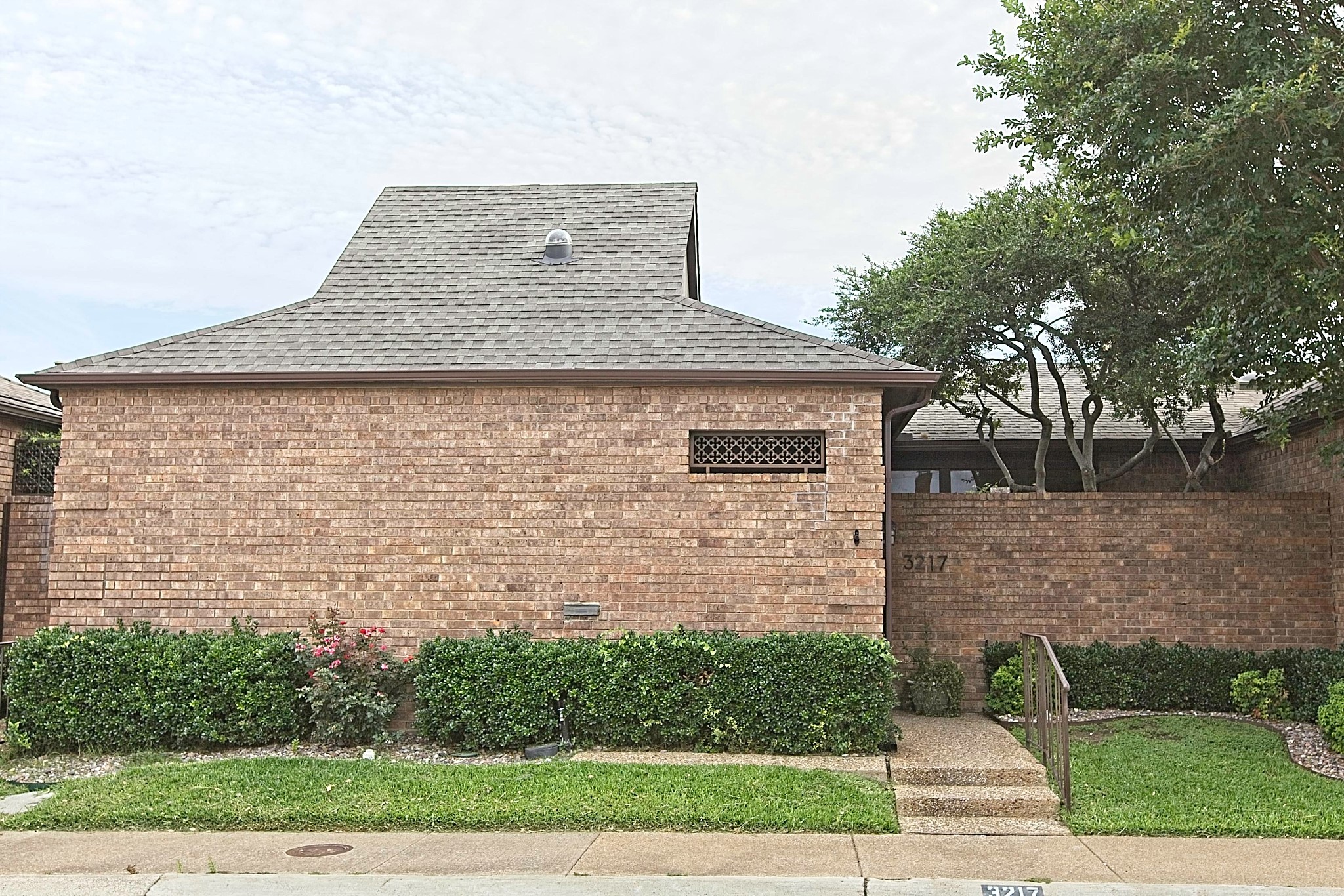 3217 Squireswood Drive Carrollton TX 75006