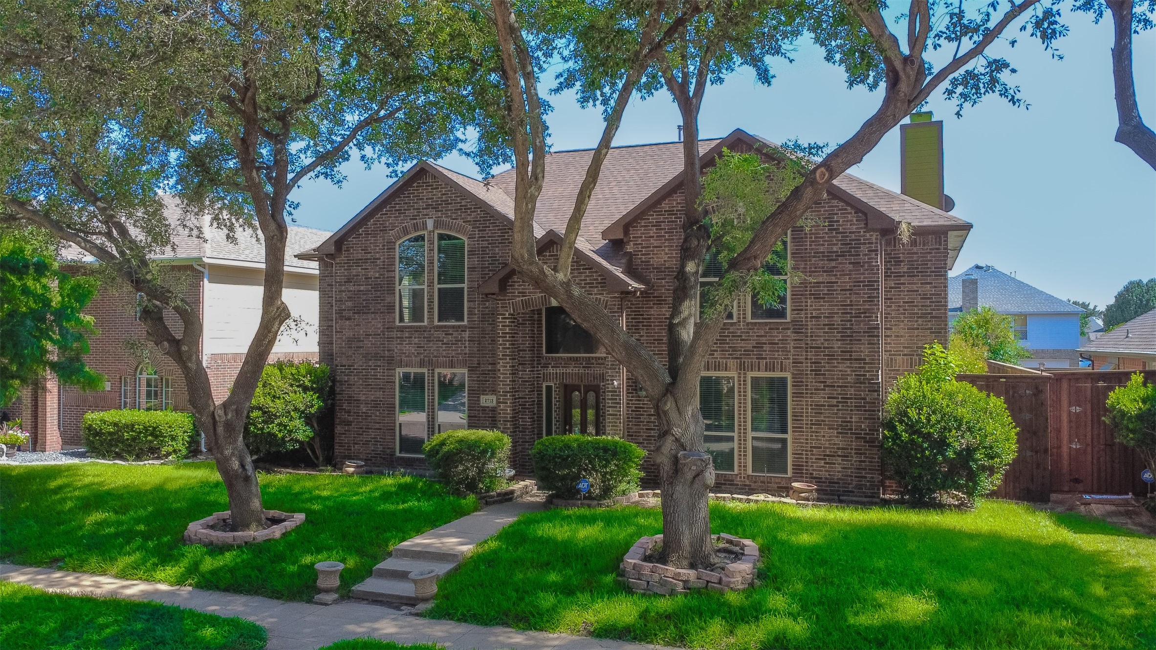 2713 Water Oak Drive Grand Prairie TX 75052