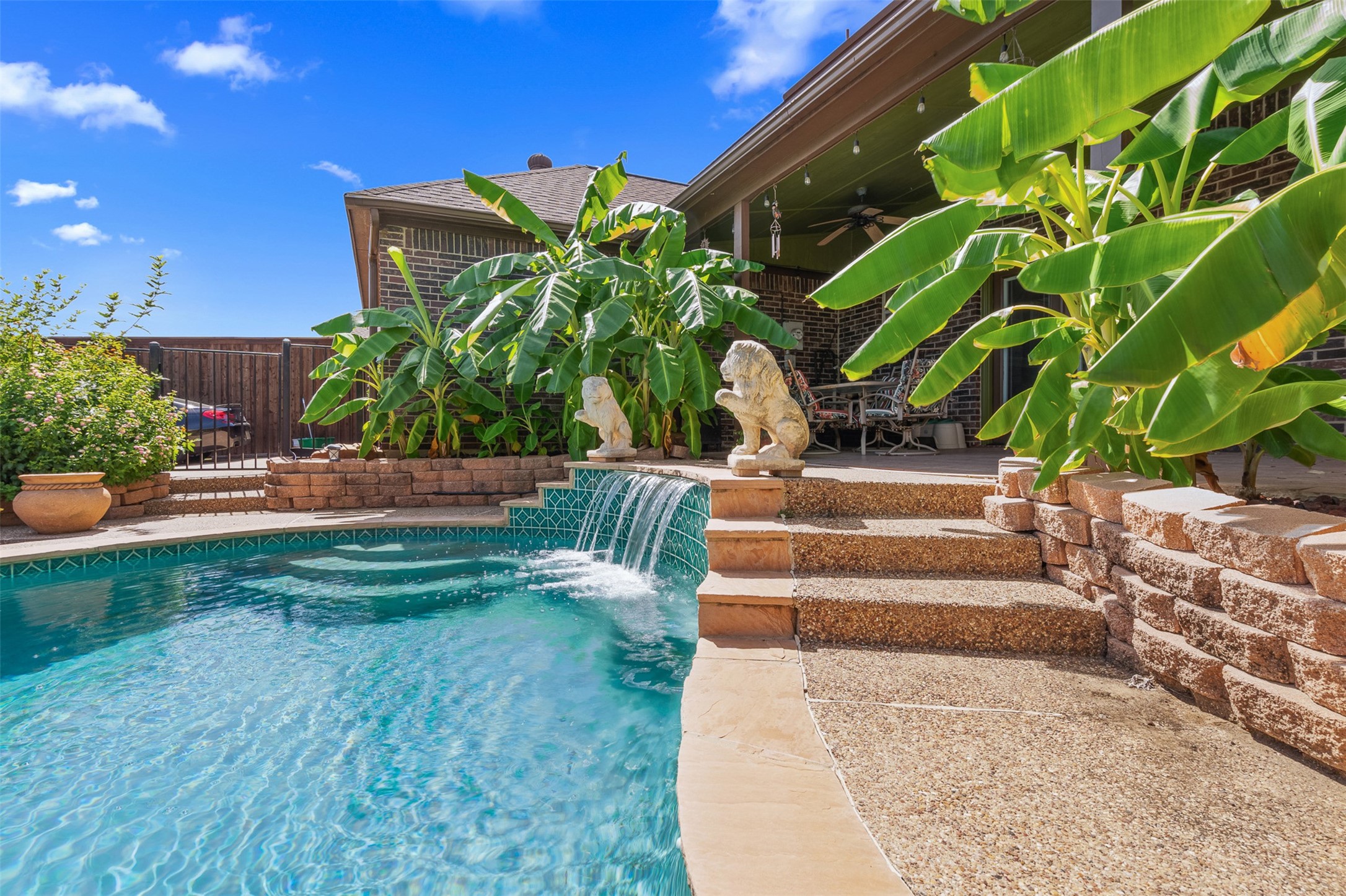 2713 Water Oak Drive Grand Prairie TX 75052