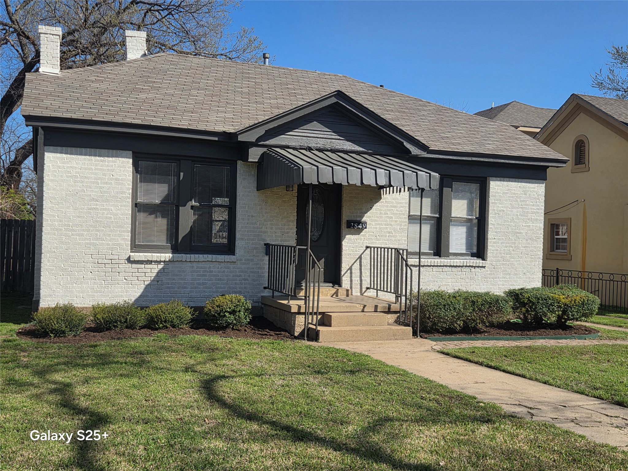 2849 W 12th Street Dallas TX 75211