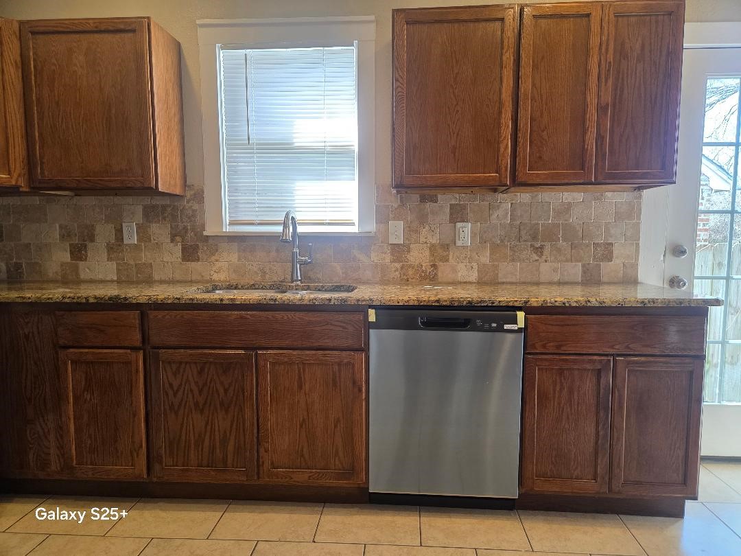 2849 W 12th Street Dallas TX 75211