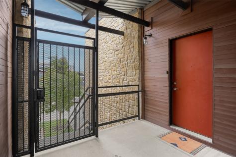 1125 S Jennings Avenue Fort Worth TX 76104