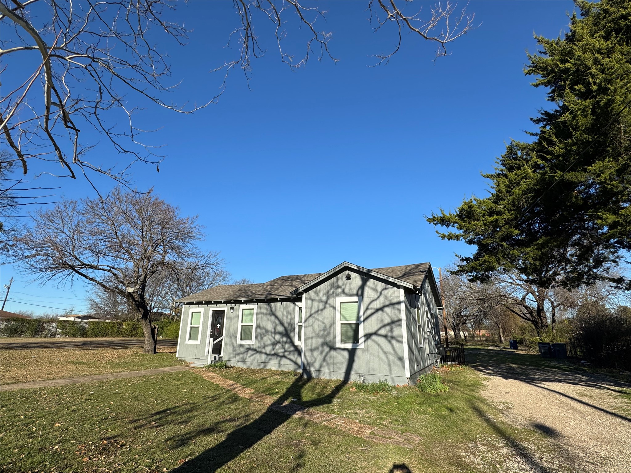2529 Morgan Drive Dallas TX 75241