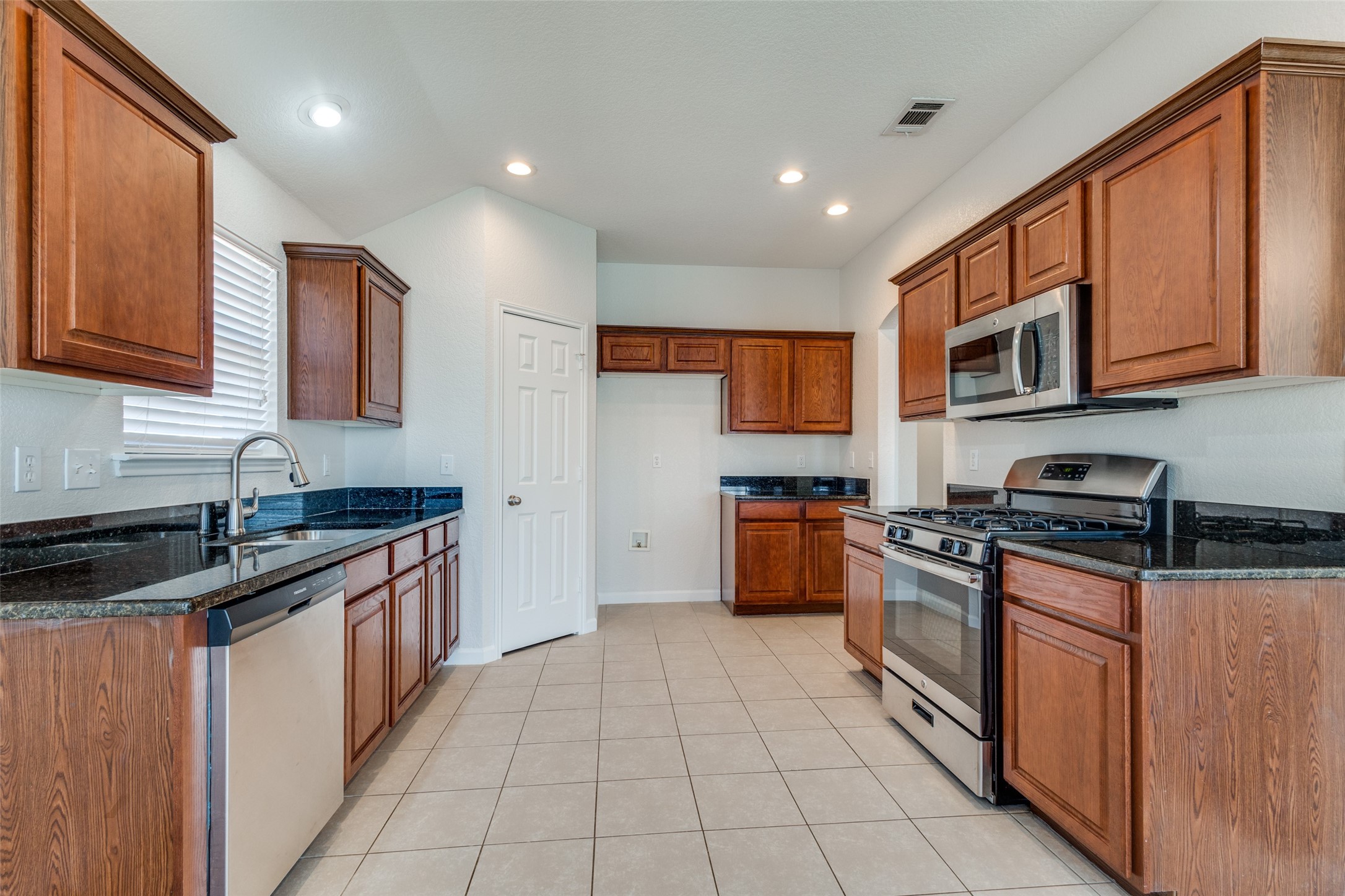 1257 Barrel Run Fort Worth TX 76052