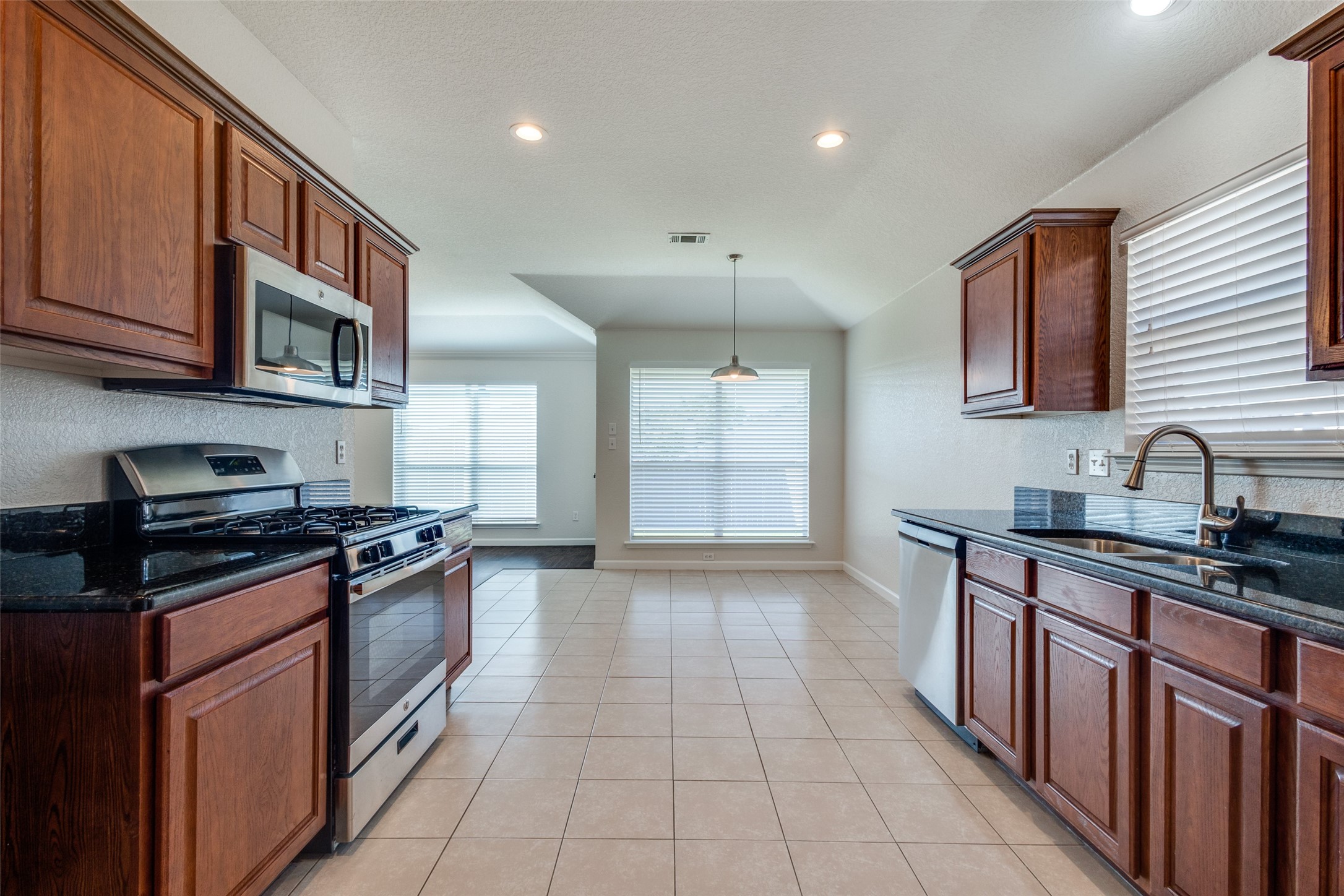 1257 Barrel Run Fort Worth TX 76052