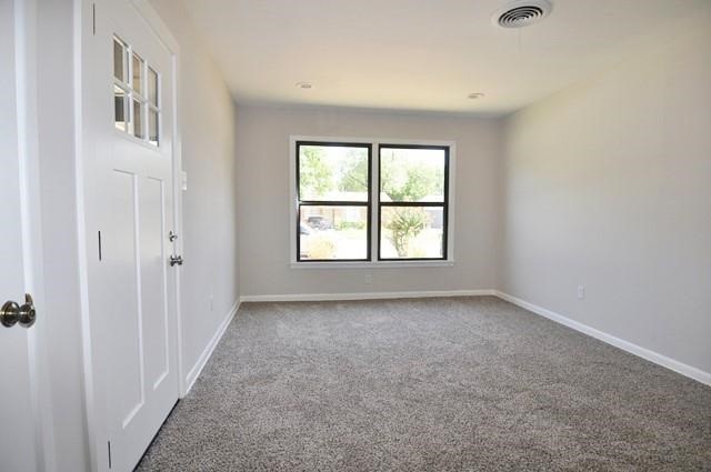 402 E Carolyn Drive Garland TX 75041