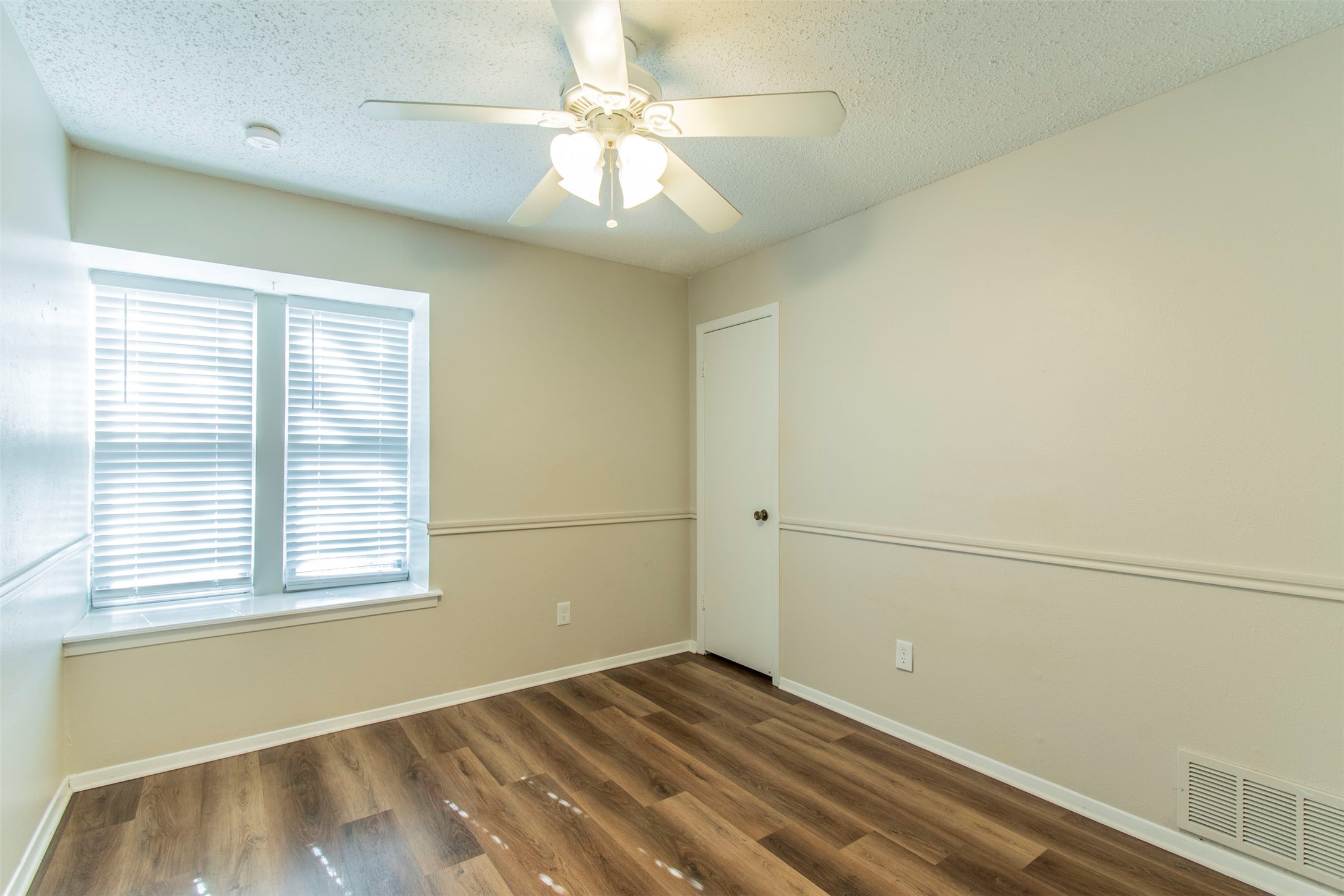 213 Melinda Drive Mesquite TX 75149