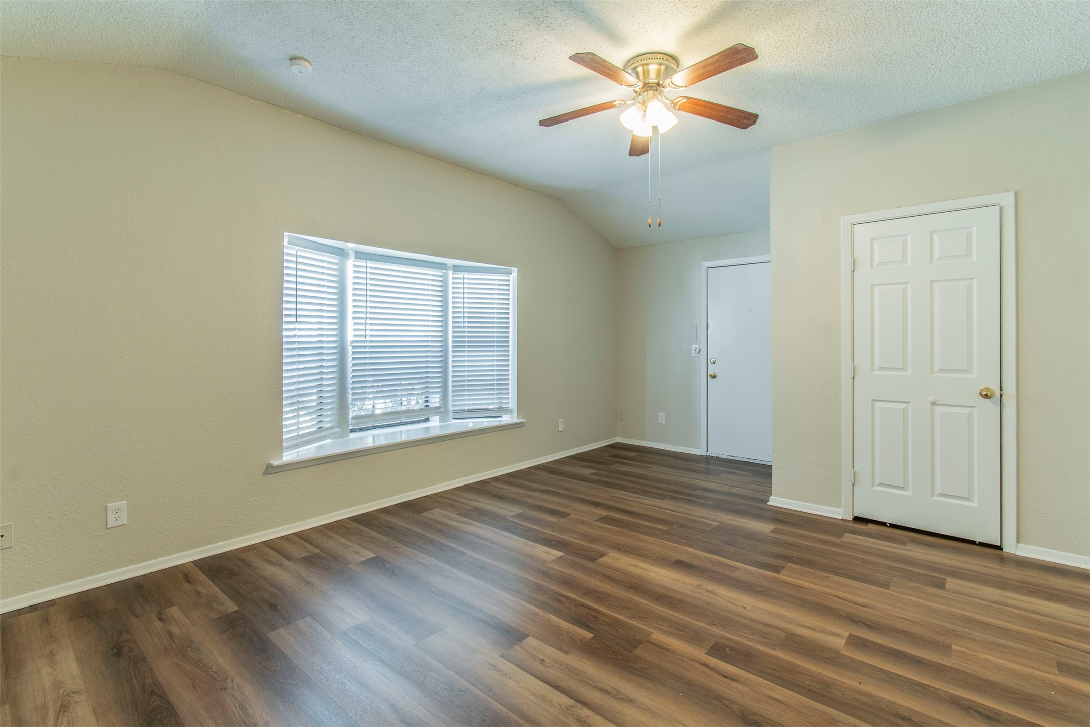 213 Melinda Drive Mesquite TX 75149