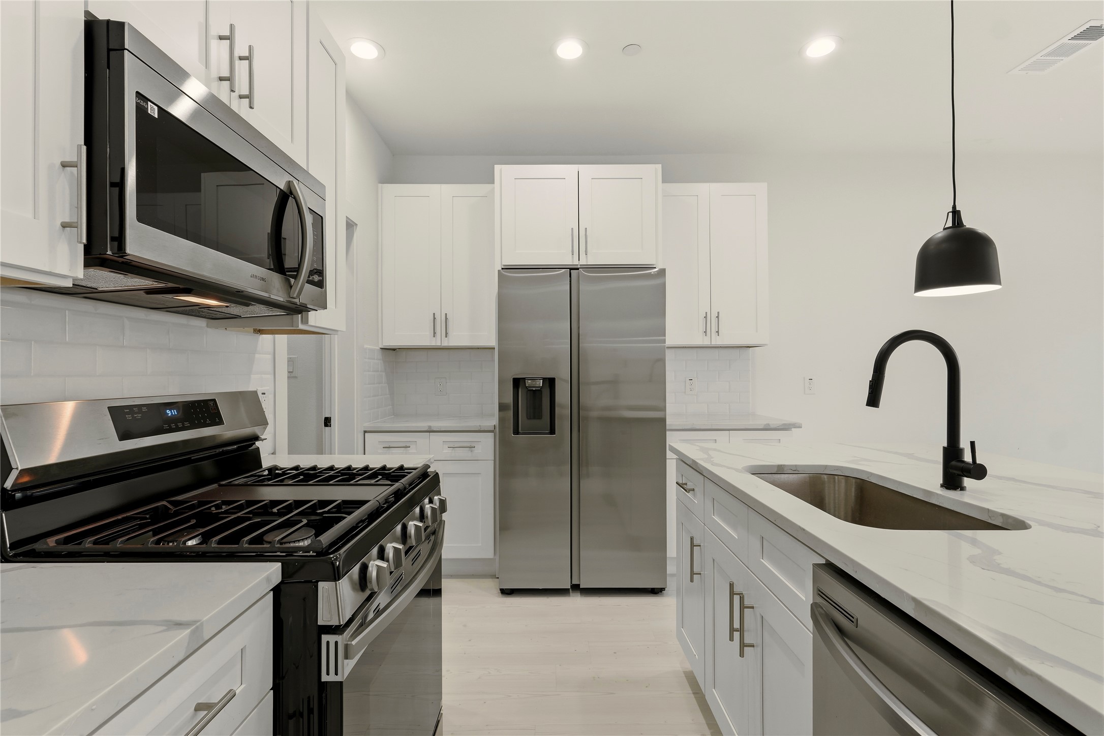 7207 Mohawk Drive Dallas TX 75235