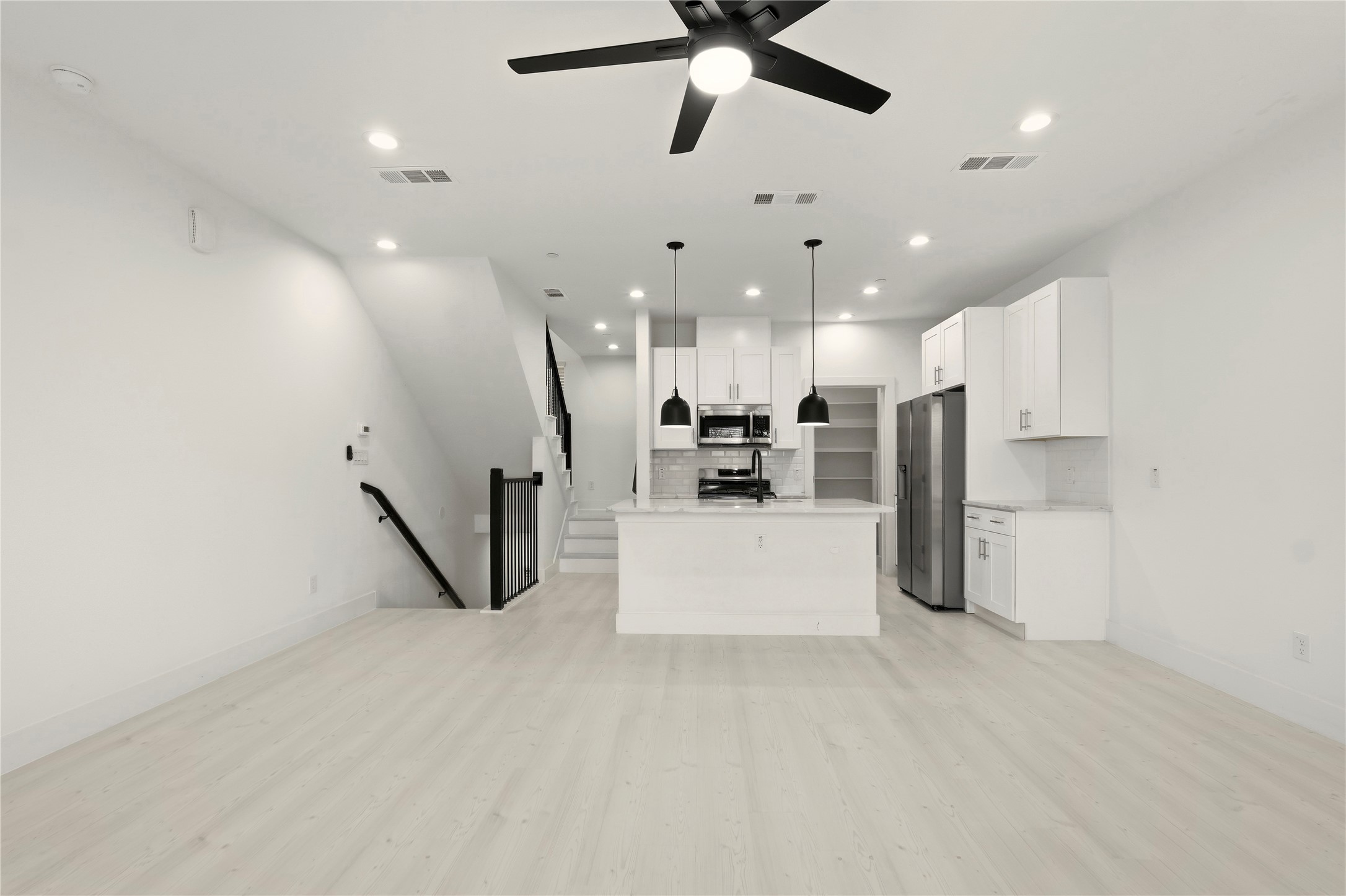 7207 Mohawk Drive Dallas TX 75235
