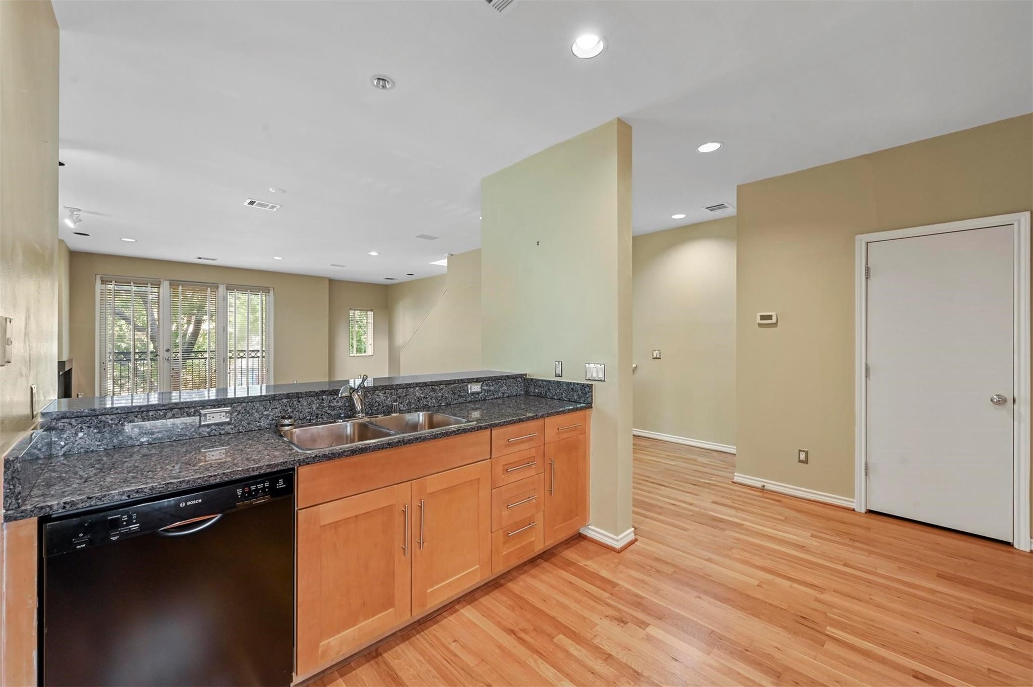 3250 Cambrick Street Dallas TX 75204