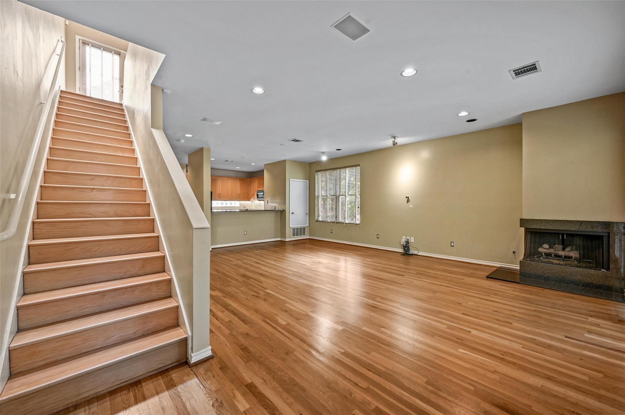 3250 Cambrick Street Dallas TX 75204