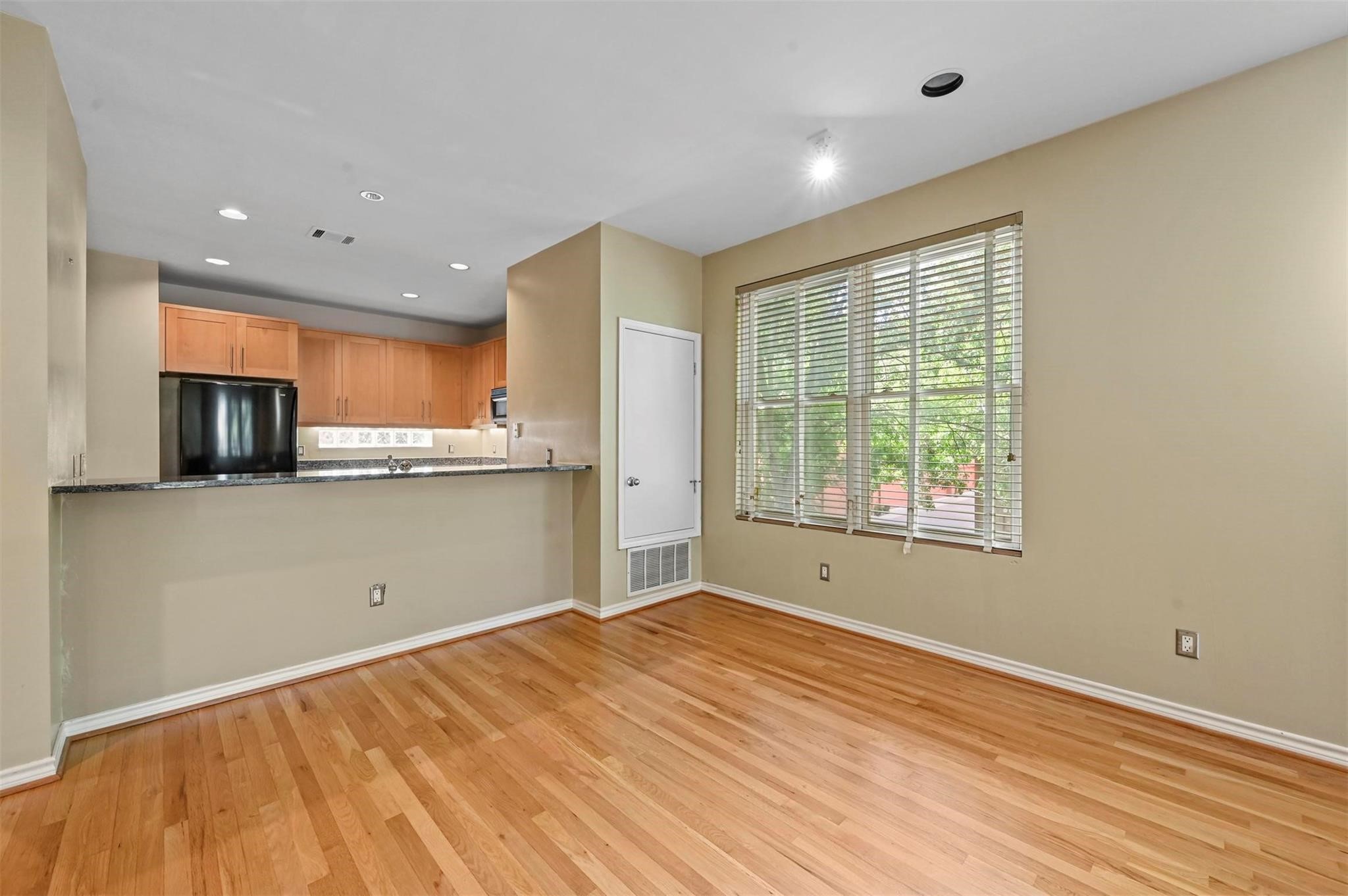 3250 Cambrick Street Dallas TX 75204