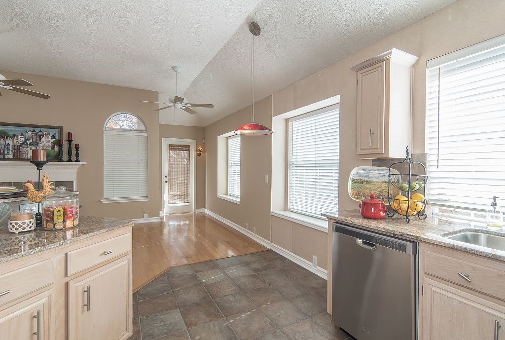 10212 Waters Drive Irving TX 75063