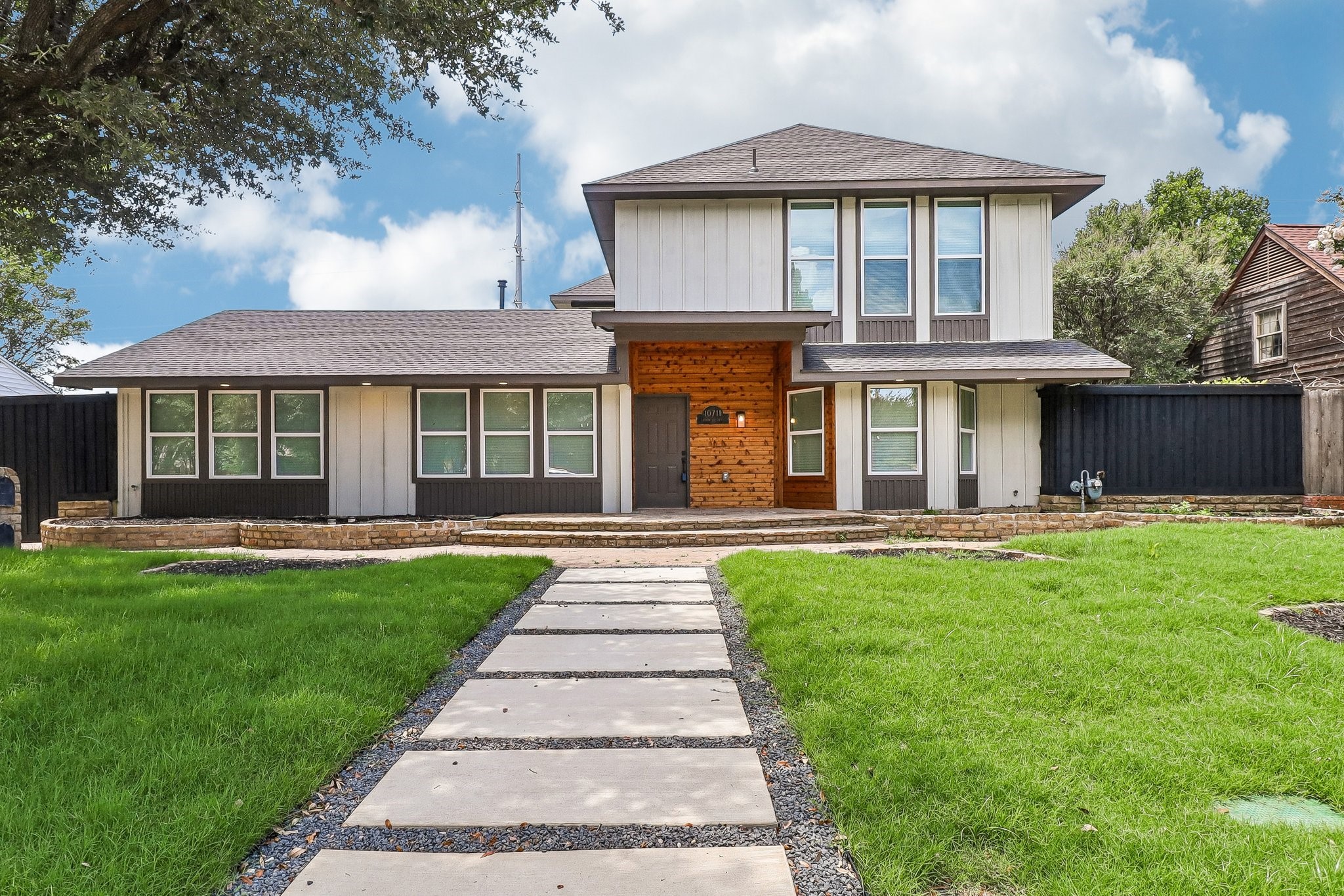 10711 Cromwell Drive Dallas TX 75229