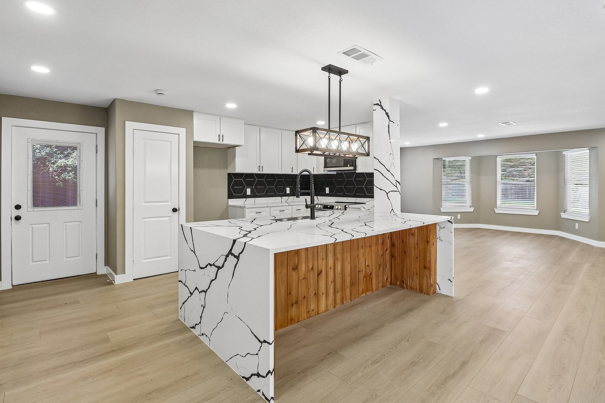 10711 Cromwell Drive Dallas TX 75229