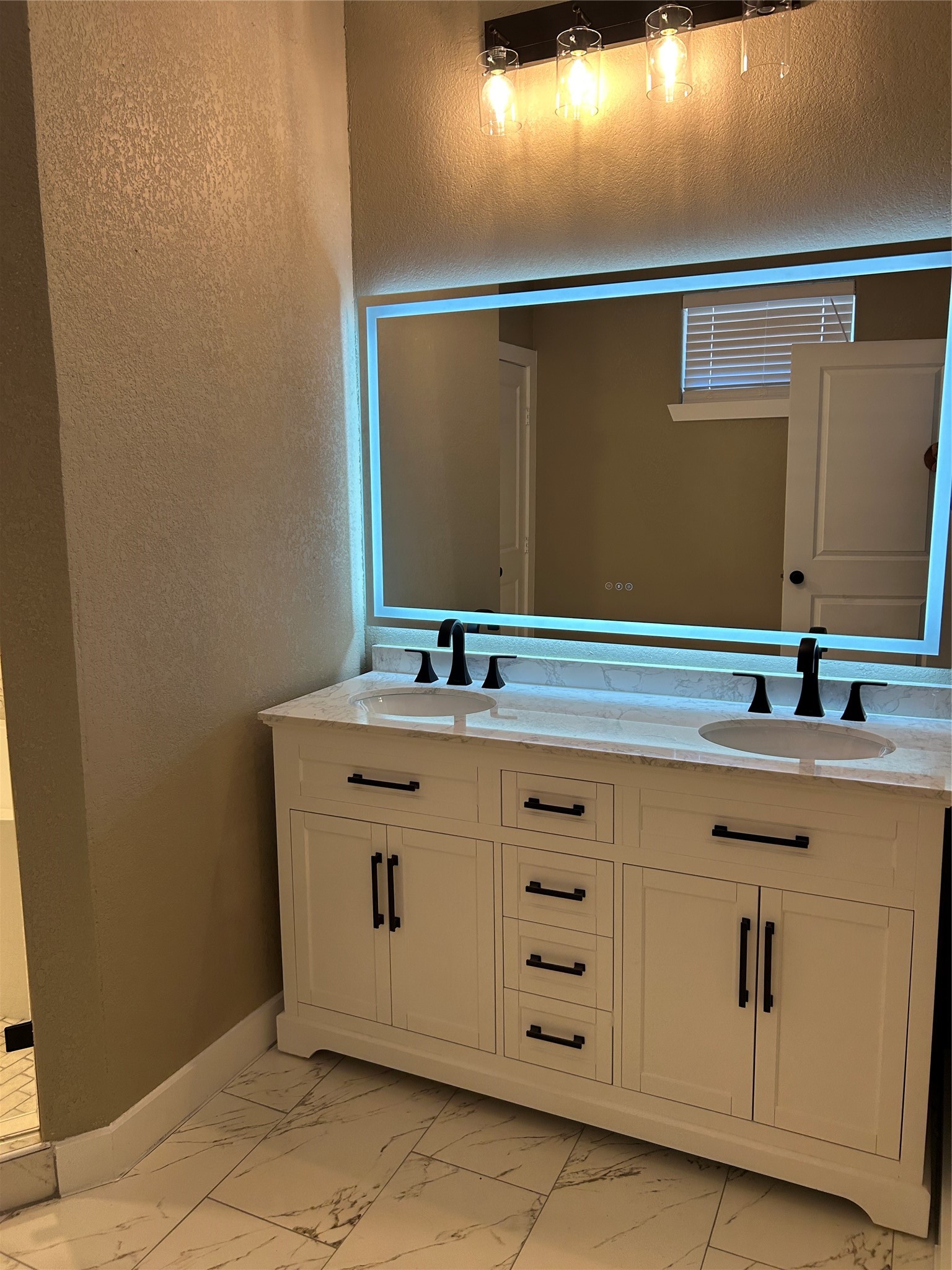 10711 Cromwell Drive Dallas TX 75229