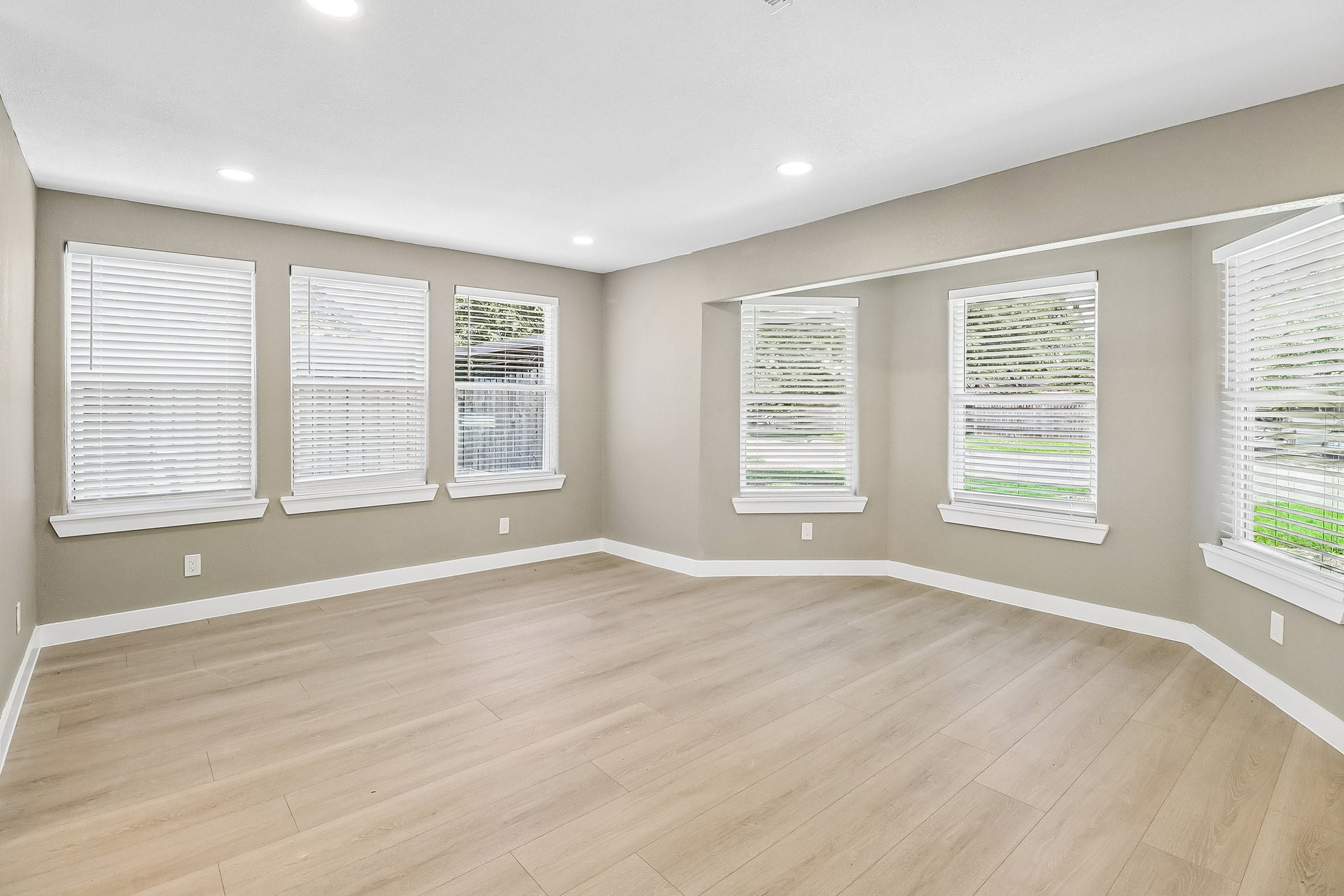 10711 Cromwell Drive Dallas TX 75229