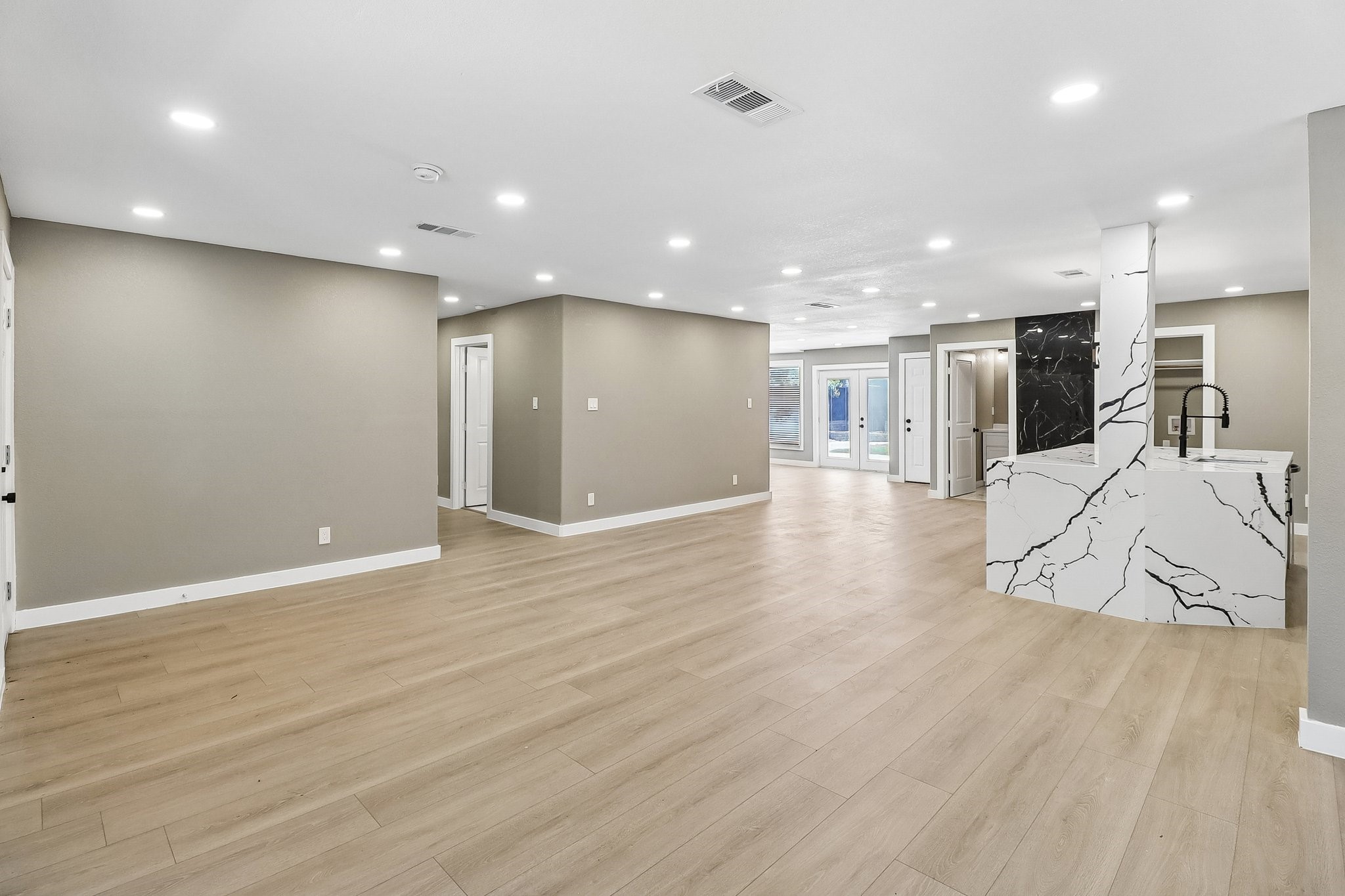 10711 Cromwell Drive Dallas TX 75229