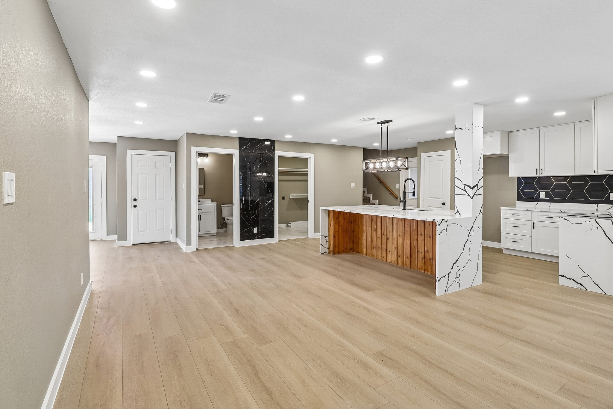 10711 Cromwell Drive Dallas TX 75229