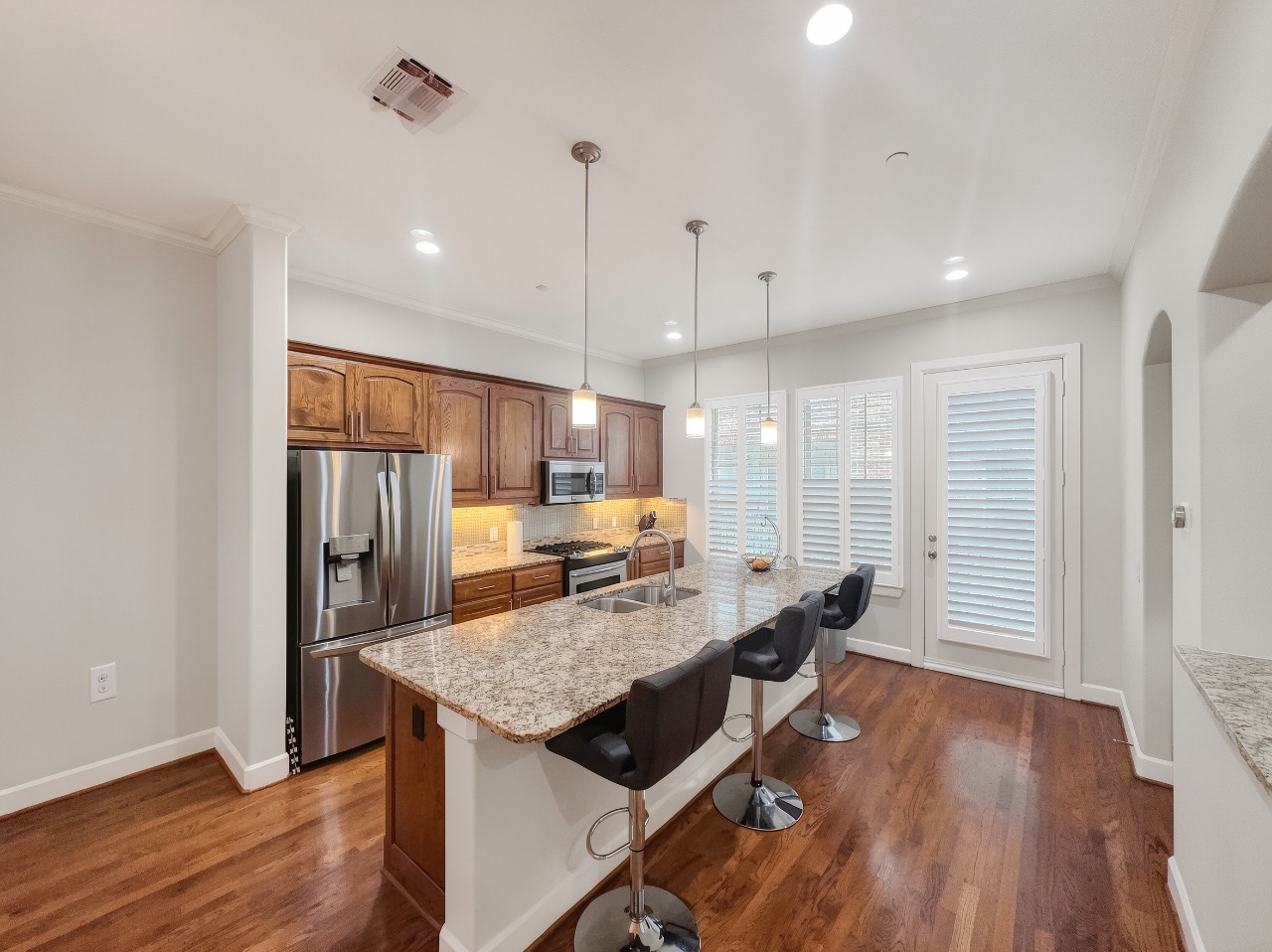 15850 Quorum Drive Addison TX 75001