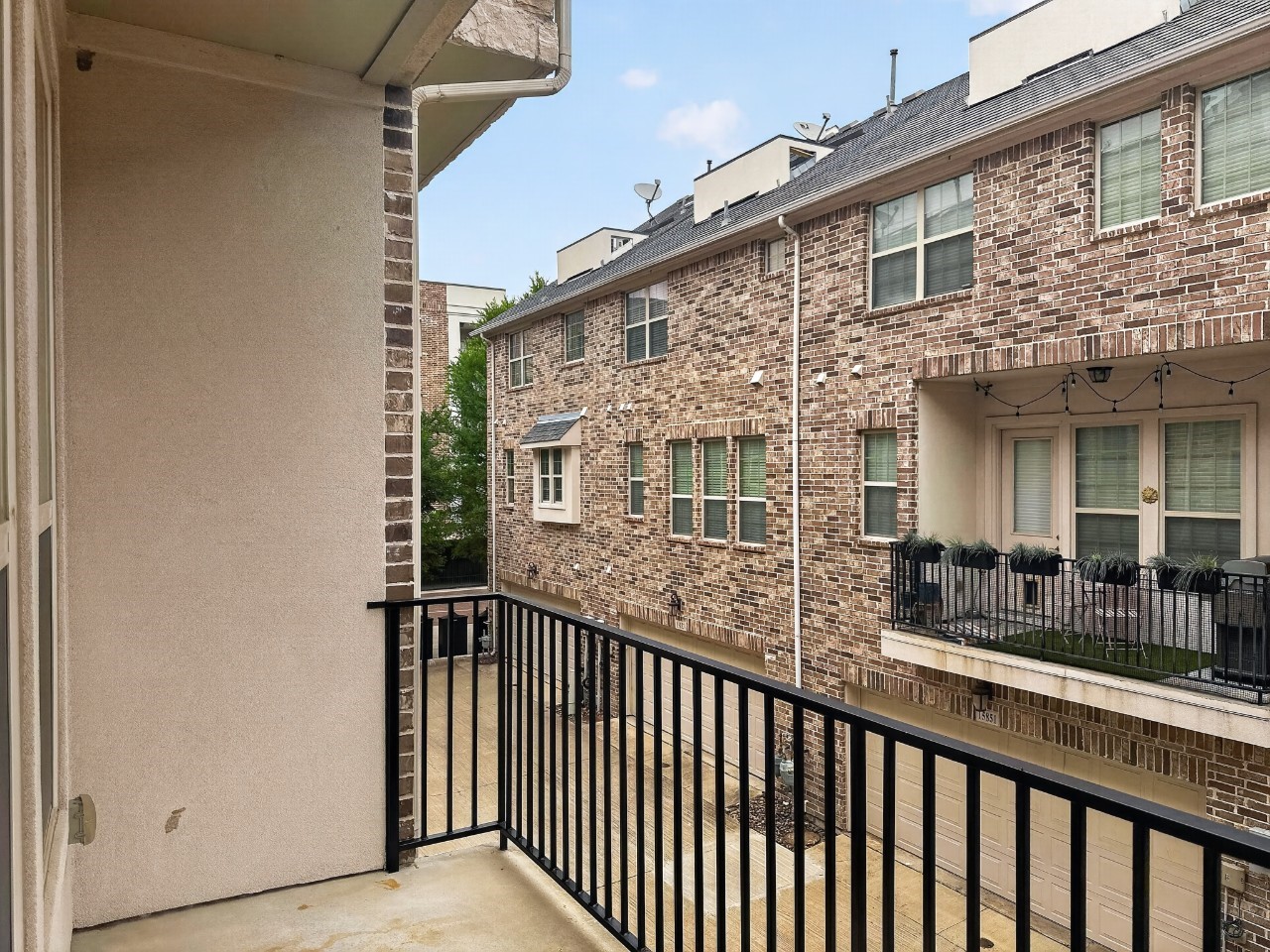 15850 Quorum Drive Addison TX 75001